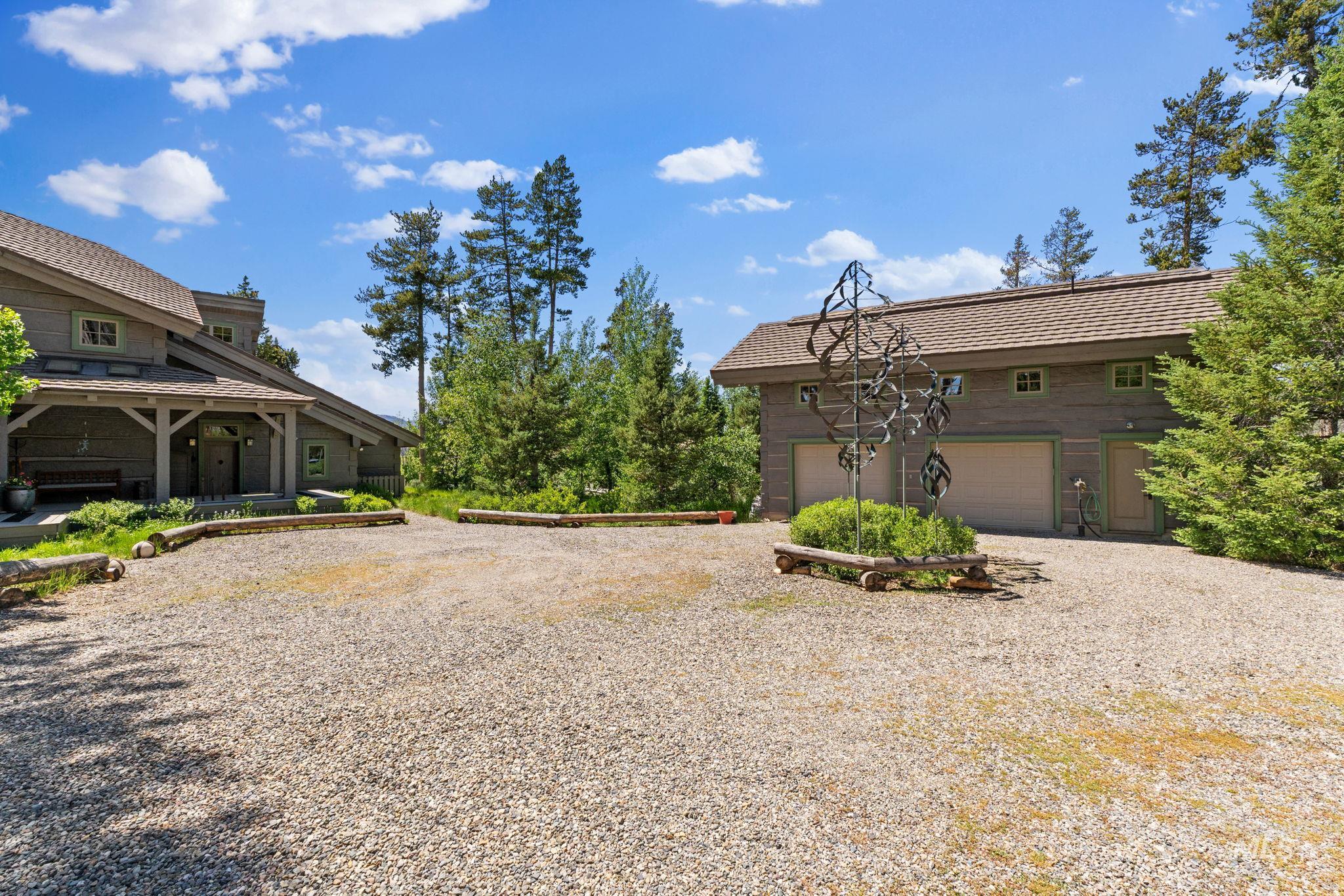 2425 Cow Camp Rd, Stanley, Idaho 83278, 5 Bedrooms, 5 Bathrooms, Residential For Sale, Price $4,800,000,MLS 99001245