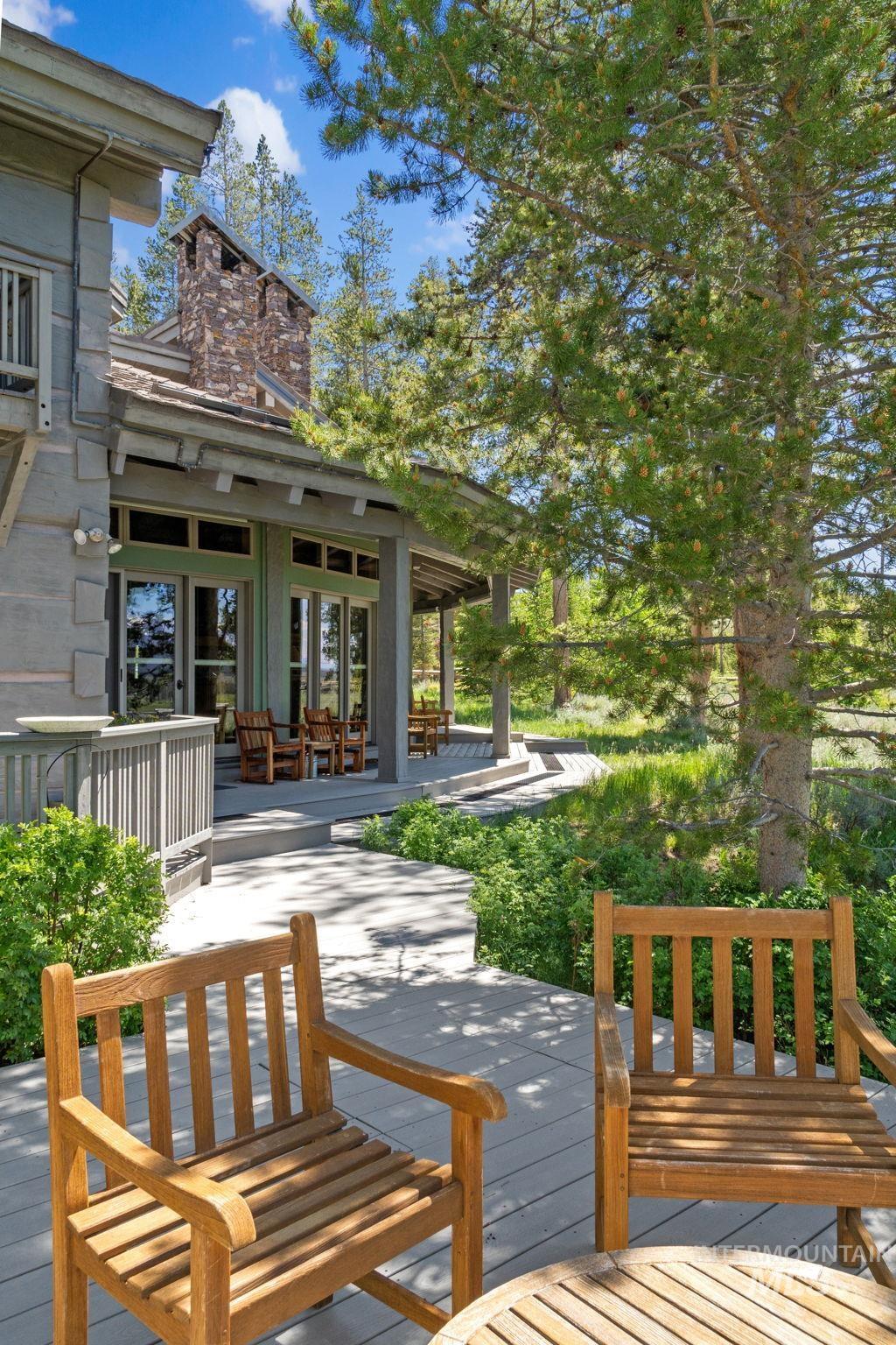 2425 Cow Camp Rd, Stanley, Idaho 83278, 5 Bedrooms, 5 Bathrooms, Residential For Sale, Price $4,800,000,MLS 99001245