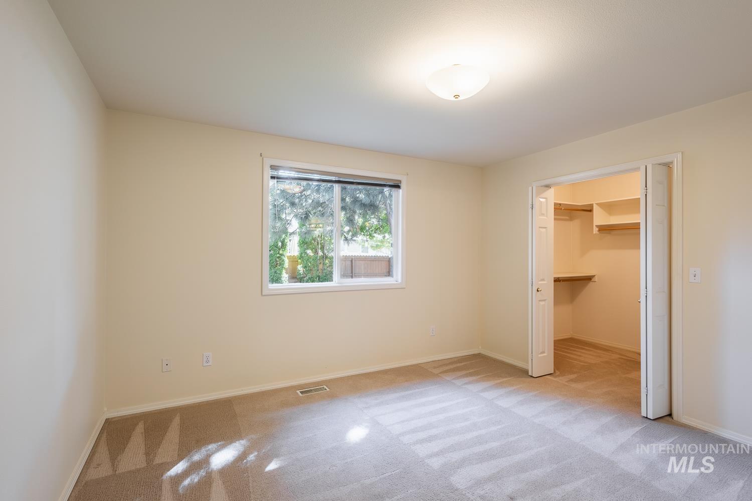 13515 W Persimmon St, Boise, Idaho 83713, 3 Bedrooms, 2 Bathrooms, Residential For Sale, Price $410,000,MLS 99001246