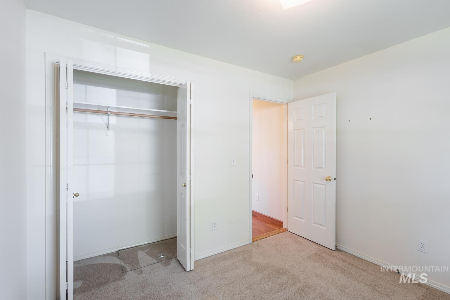 13515 W Persimmon St, Boise, Idaho 83713, 3 Bedrooms, 2 Bathrooms, Residential For Sale, Price $410,000,MLS 99001246
