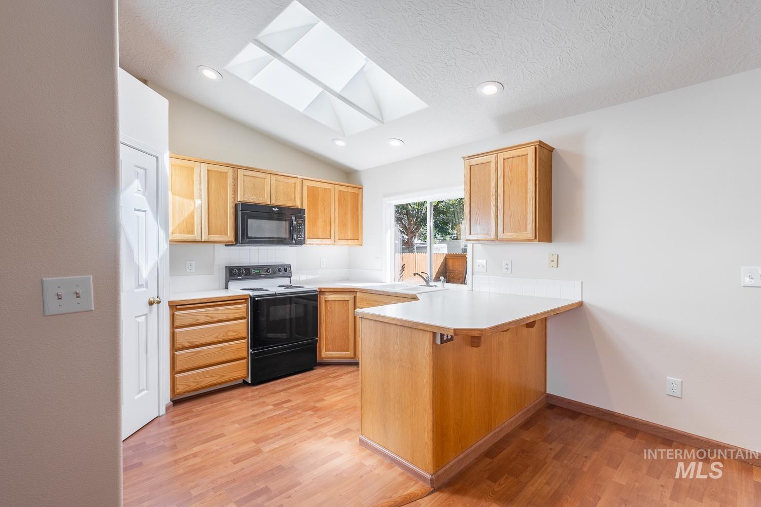 13515 W Persimmon St, Boise, Idaho 83713, 3 Bedrooms, 2 Bathrooms, Residential For Sale, Price $410,000,MLS 99001246