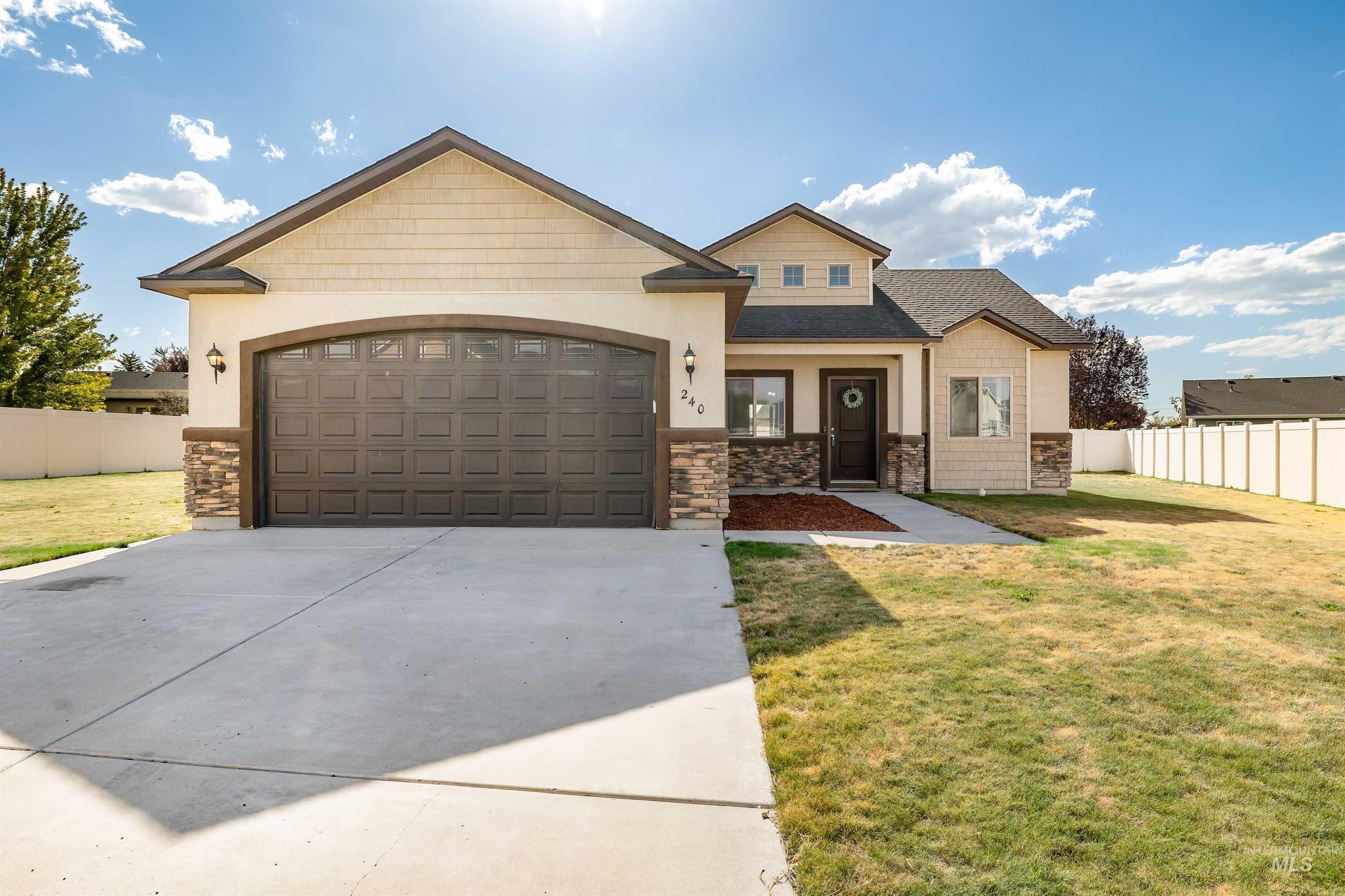 240 Glacier Meadows Way, Kimberly, Idaho 83341, 3 Bedrooms, 2 Bathrooms, Residential For Sale, Price $359,900, 99001248