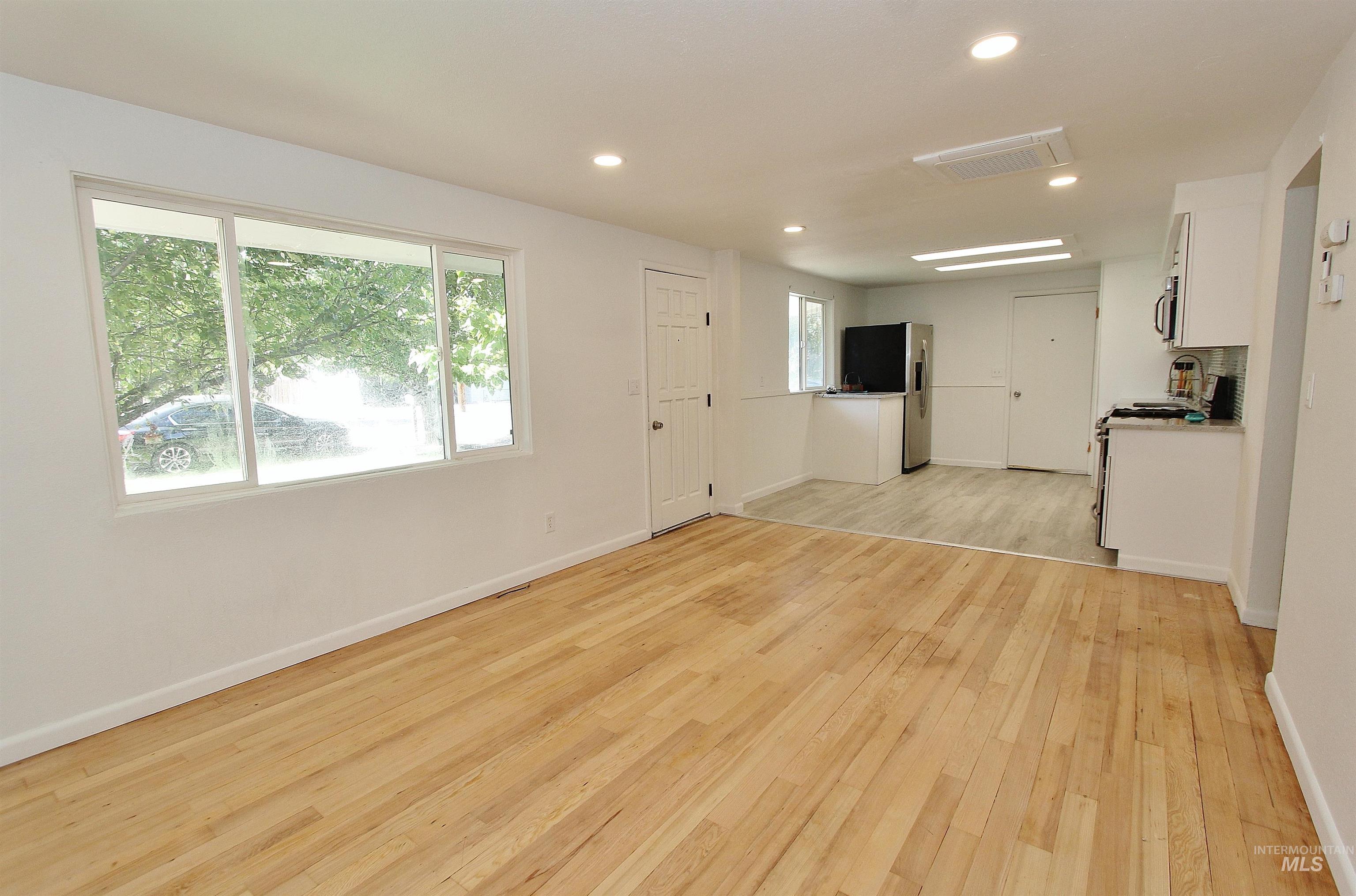 4026 N Christine St, Boise, Idaho 83704, 2 Bedrooms, 1 Bathroom, Residential For Sale, Price $349,900, 99001250