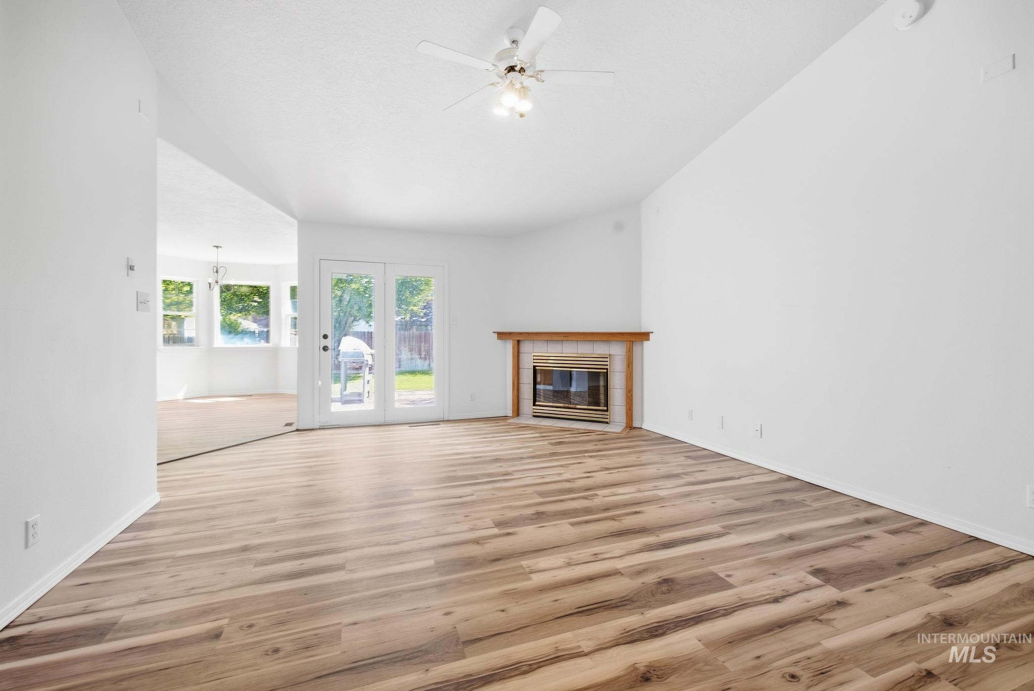 978 Aspenwood Ln, Twin Falls, Idaho 83301, 4 Bedrooms, 2 Bathrooms, Residential For Sale, Price $385,000, 99001251