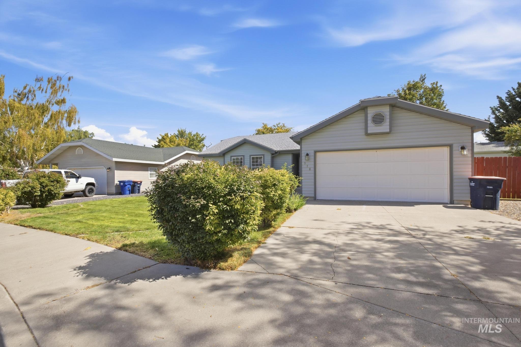 978 Aspenwood Ln, Twin Falls, Idaho 83301, 4 Bedrooms, 2 Bathrooms, Residential For Sale, Price $385,000, 99001251