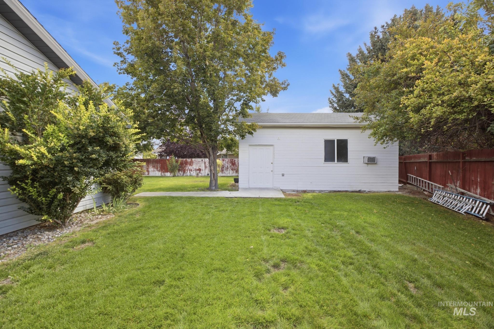 978 Aspenwood Ln, Twin Falls, Idaho 83301, 4 Bedrooms, 2 Bathrooms, Residential For Sale, Price $385,000, 99001251