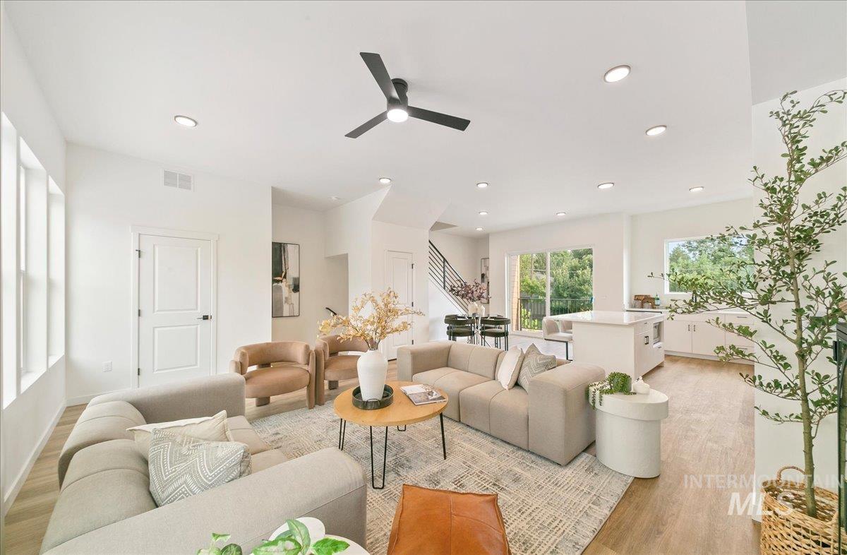 2043 S Makar Ln, Boise, Idaho 83706, 3 Bedrooms, 3.5 Bathrooms, Residential For Sale, Price $694,500, 99001252