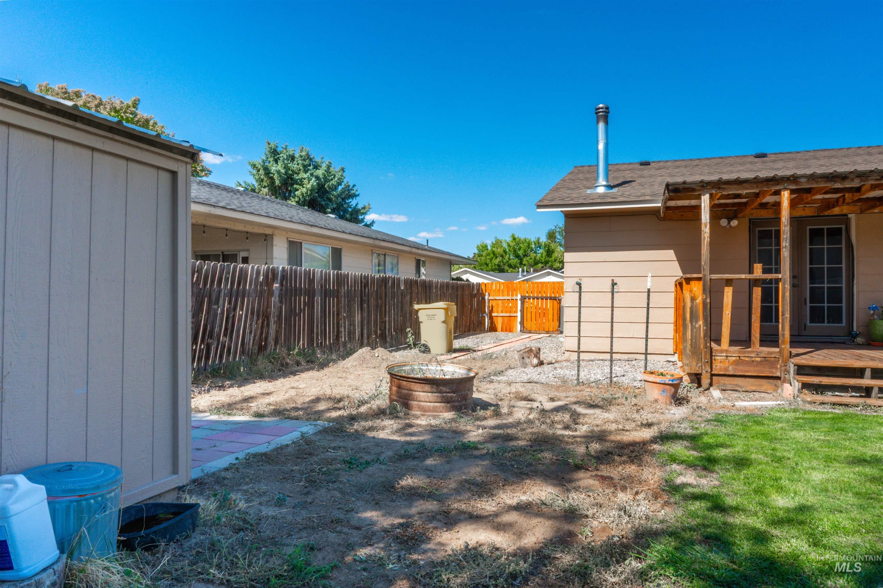 1638 SW 1st Place, Ontario, Oregon 97914, 4 Bedrooms, 2 Bathrooms, Residential For Sale, Price $315,000, 99001253