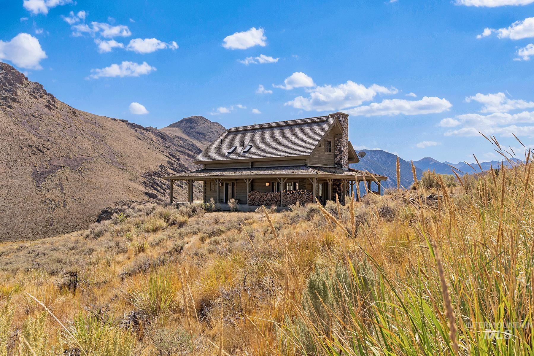 4777 Twin Bridges, Mackay, Idaho 83251, 1 Bedroom, 1.5 Bathrooms, Residential For Sale, Price $1,095,000, 99001254