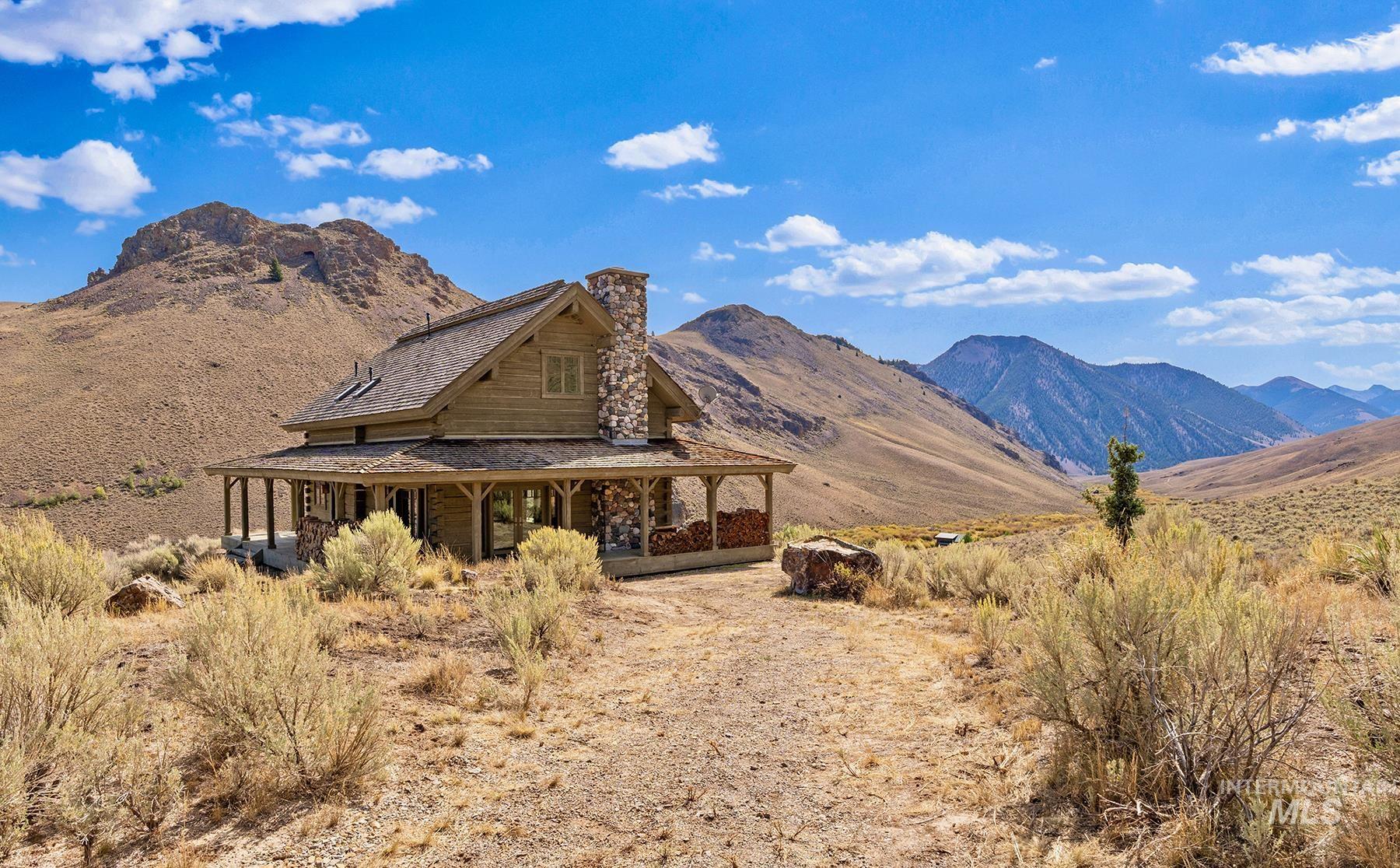 4777 Twin Bridges, Mackay, Idaho 83251, 1 Bedroom, 1.5 Bathrooms, Residential For Sale, Price $1,095,000, 99001254