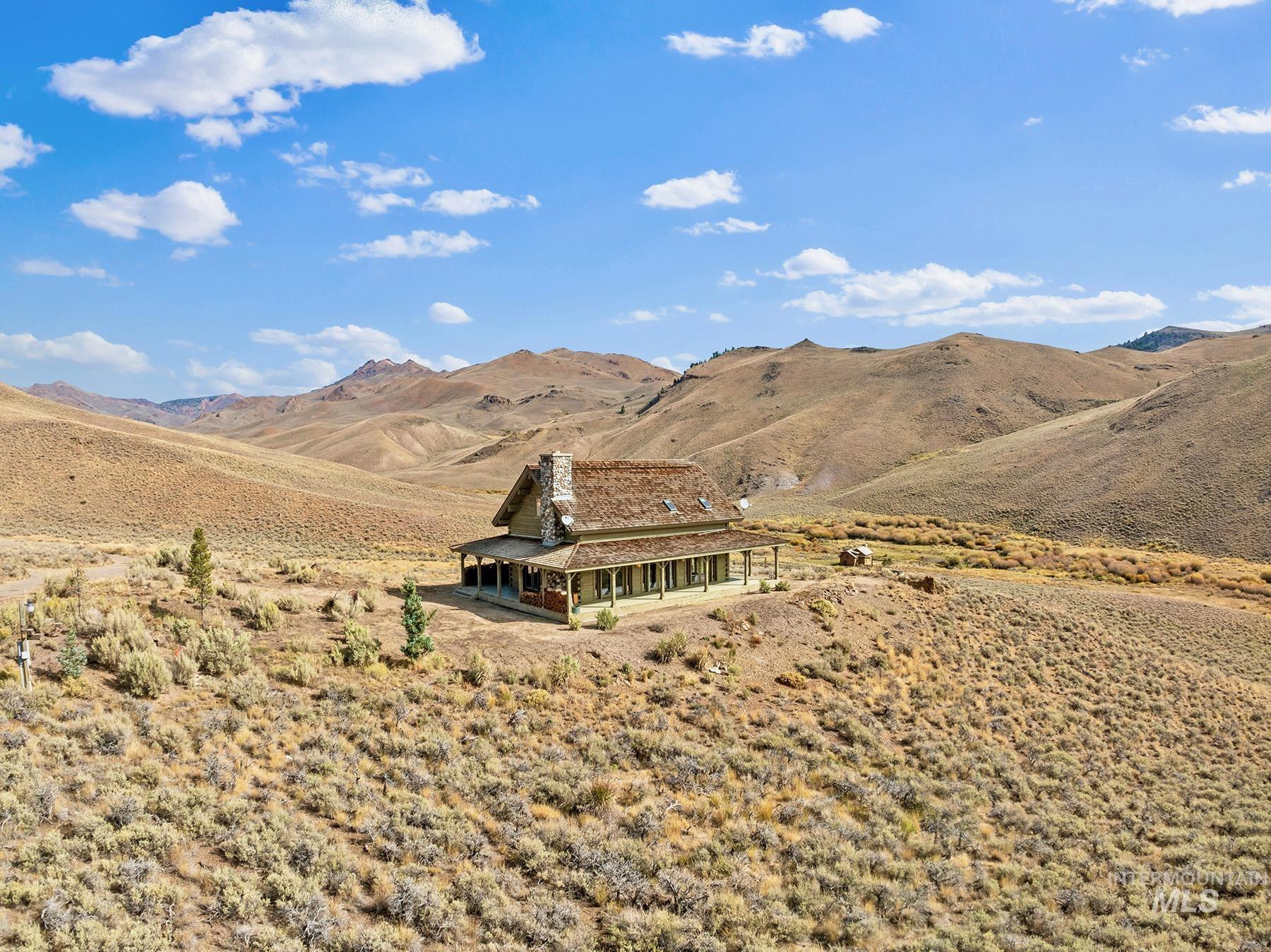 4777 Twin Bridges, Mackay, Idaho 83251, 1 Bedroom, 1.5 Bathrooms, Residential For Sale, Price $1,095,000, 99001254