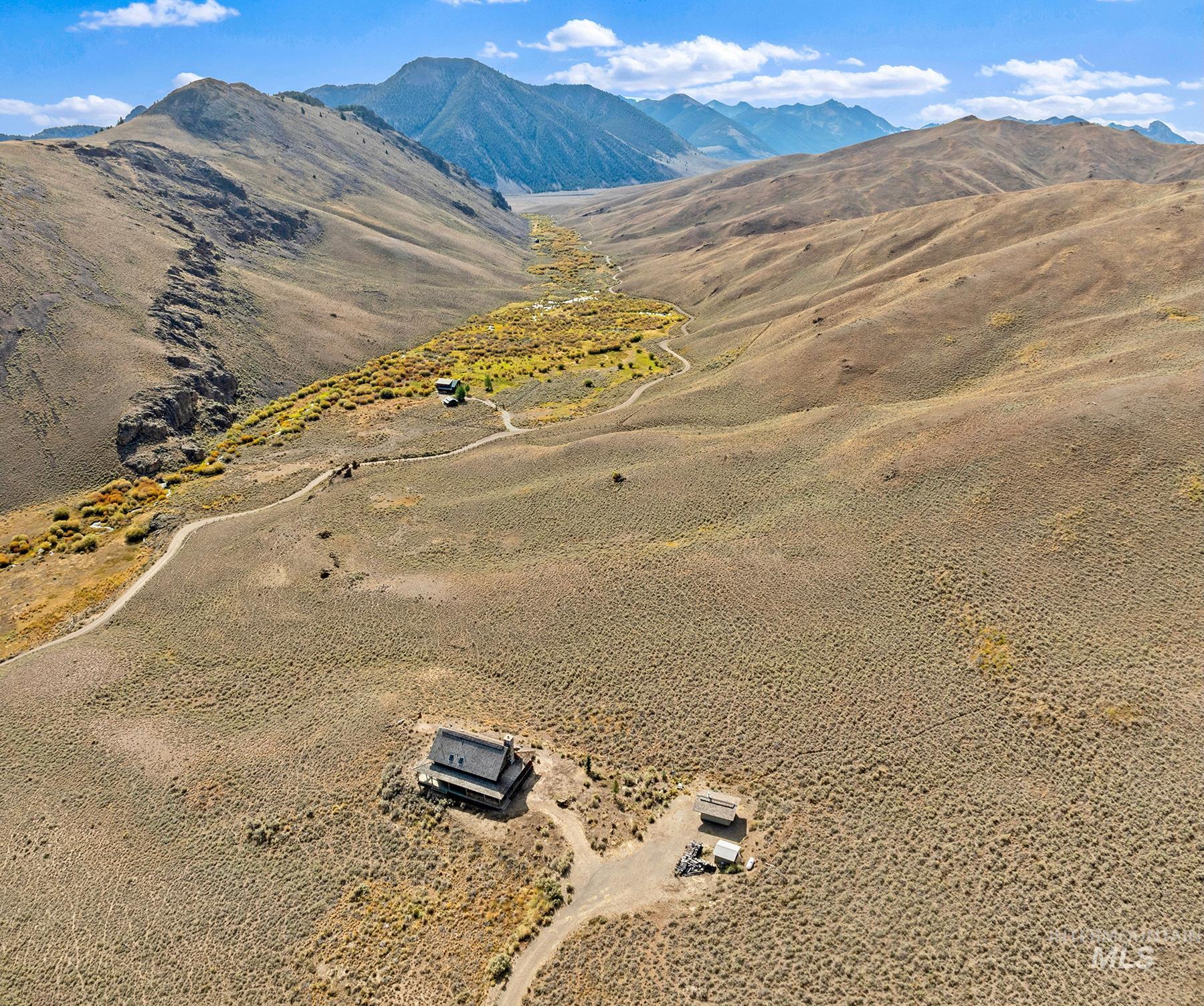 4777 Twin Bridges, Mackay, Idaho 83251, 1 Bedroom, 1.5 Bathrooms, Residential For Sale, Price $1,095,000, 99001254