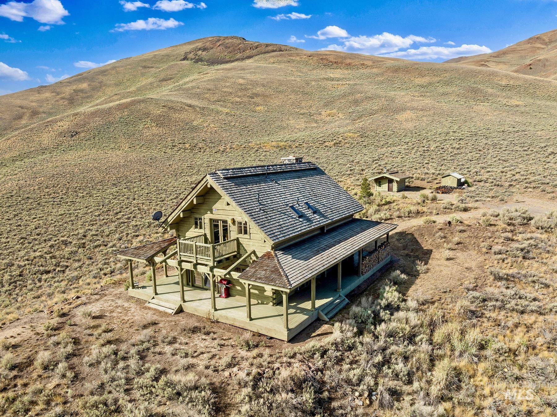 4777 Twin Bridges, Mackay, Idaho 83251, 1 Bedroom, 1.5 Bathrooms, Residential For Sale, Price $1,095,000, 99001254