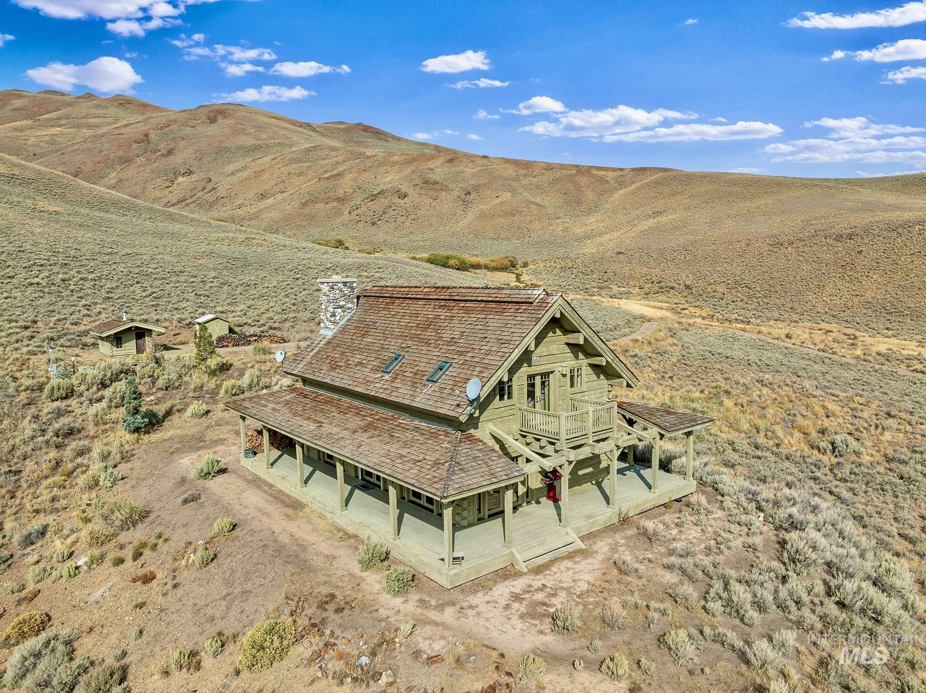 4777 Twin Bridges, Mackay, Idaho 83251, 1 Bedroom, 1.5 Bathrooms, Residential For Sale, Price $1,095,000, 99001254
