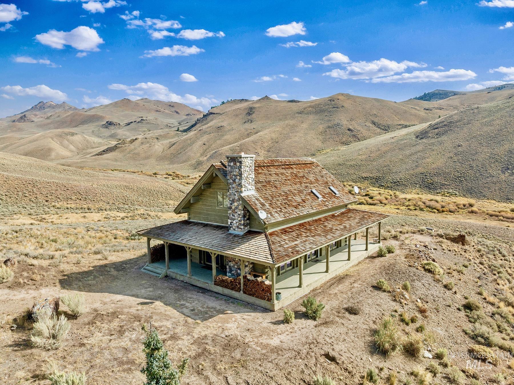 4777 Twin Bridges, Mackay, Idaho 83251, 1 Bedroom, 1.5 Bathrooms, Residential For Sale, Price $1,095,000, 99001254