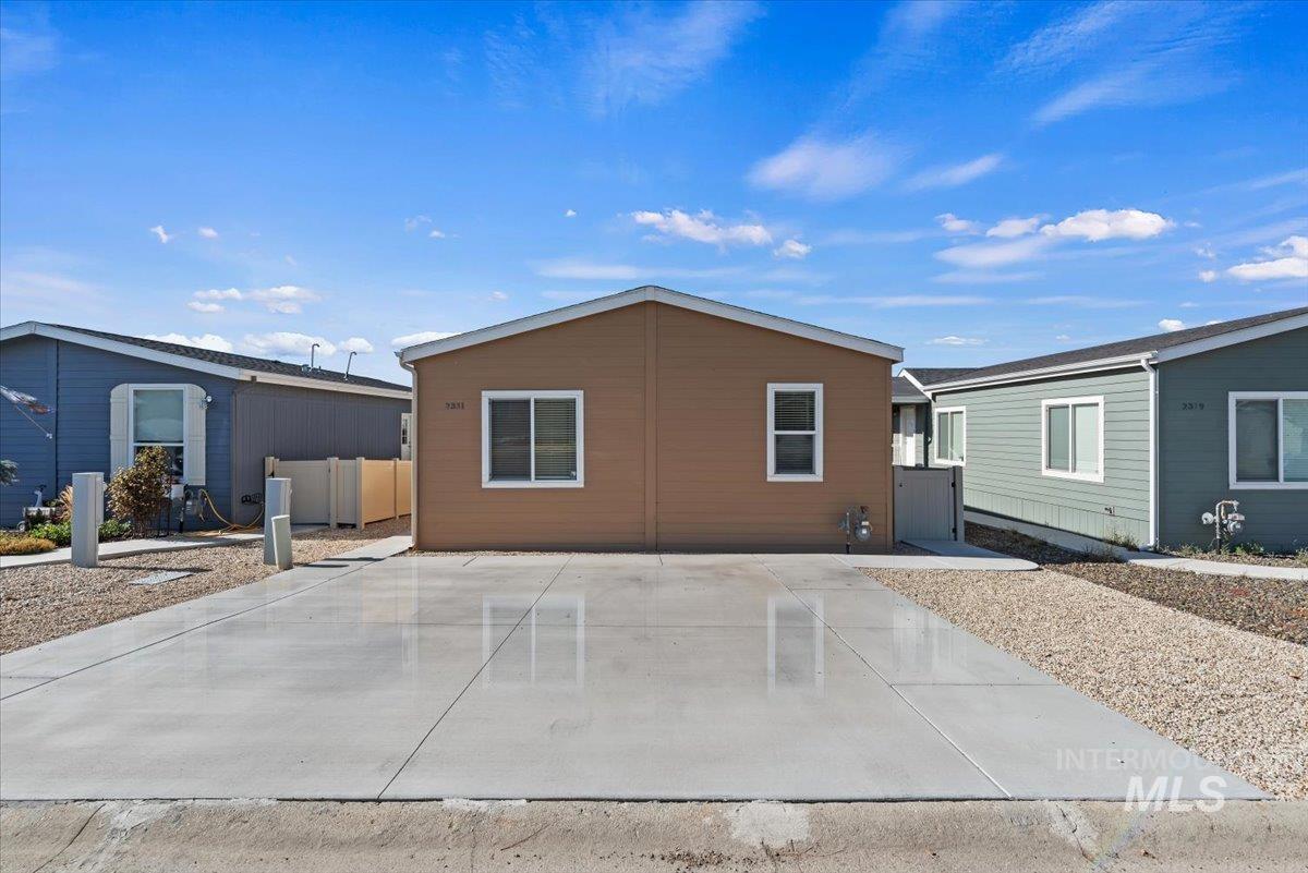 2331 Blue Lake Lane #62, Boise, Idaho 83716, 3 Bedrooms, 2 Bathrooms, Residential For Sale, Price $225,000, 99001255