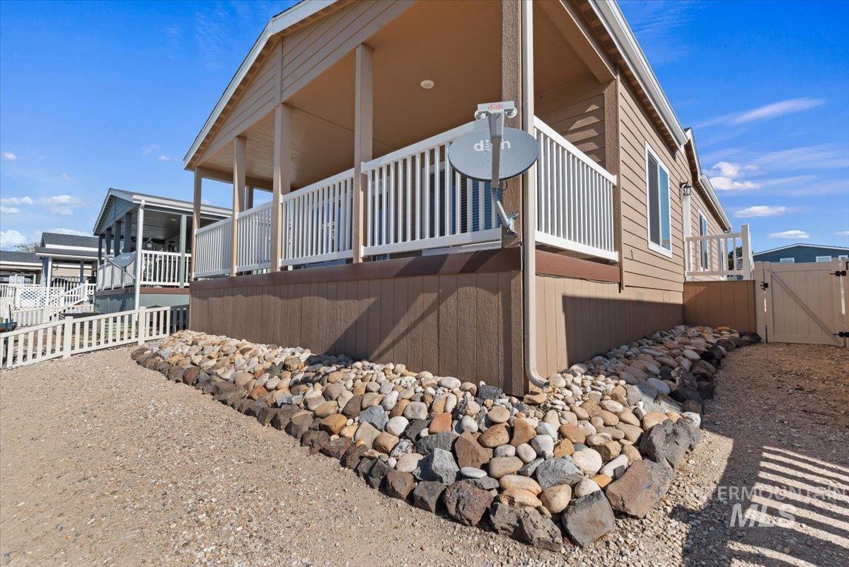 2331 Blue Lake Lane #62, Boise, Idaho 83716, 3 Bedrooms, 2 Bathrooms, Residential For Sale, Price $225,000, 99001255