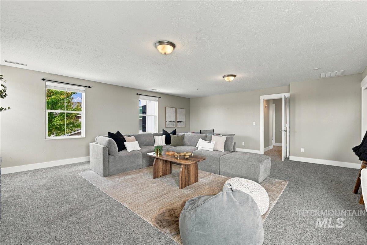 1122 W Seldovia Dr, Kuna, Idaho 83634, 5 Bedrooms, 3 Bathrooms, Residential For Sale, Price $634,500, 99001256