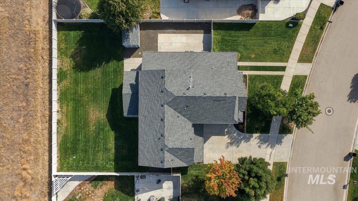 1122 W Seldovia Dr, Kuna, Idaho 83634, 5 Bedrooms, 3 Bathrooms, Residential For Sale, Price $634,500, 99001256