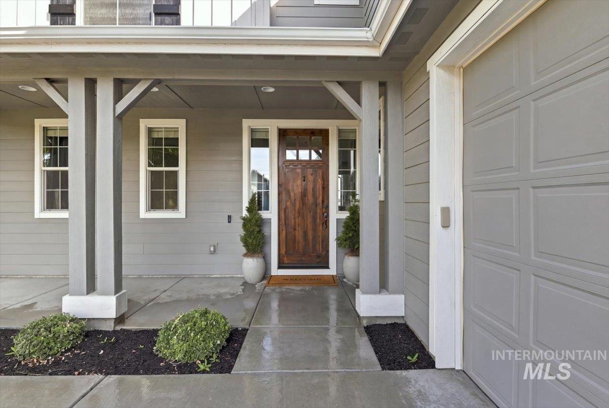1122 W Seldovia Dr, Kuna, Idaho 83634, 5 Bedrooms, 3 Bathrooms, Residential For Sale, Price $634,500, 99001256