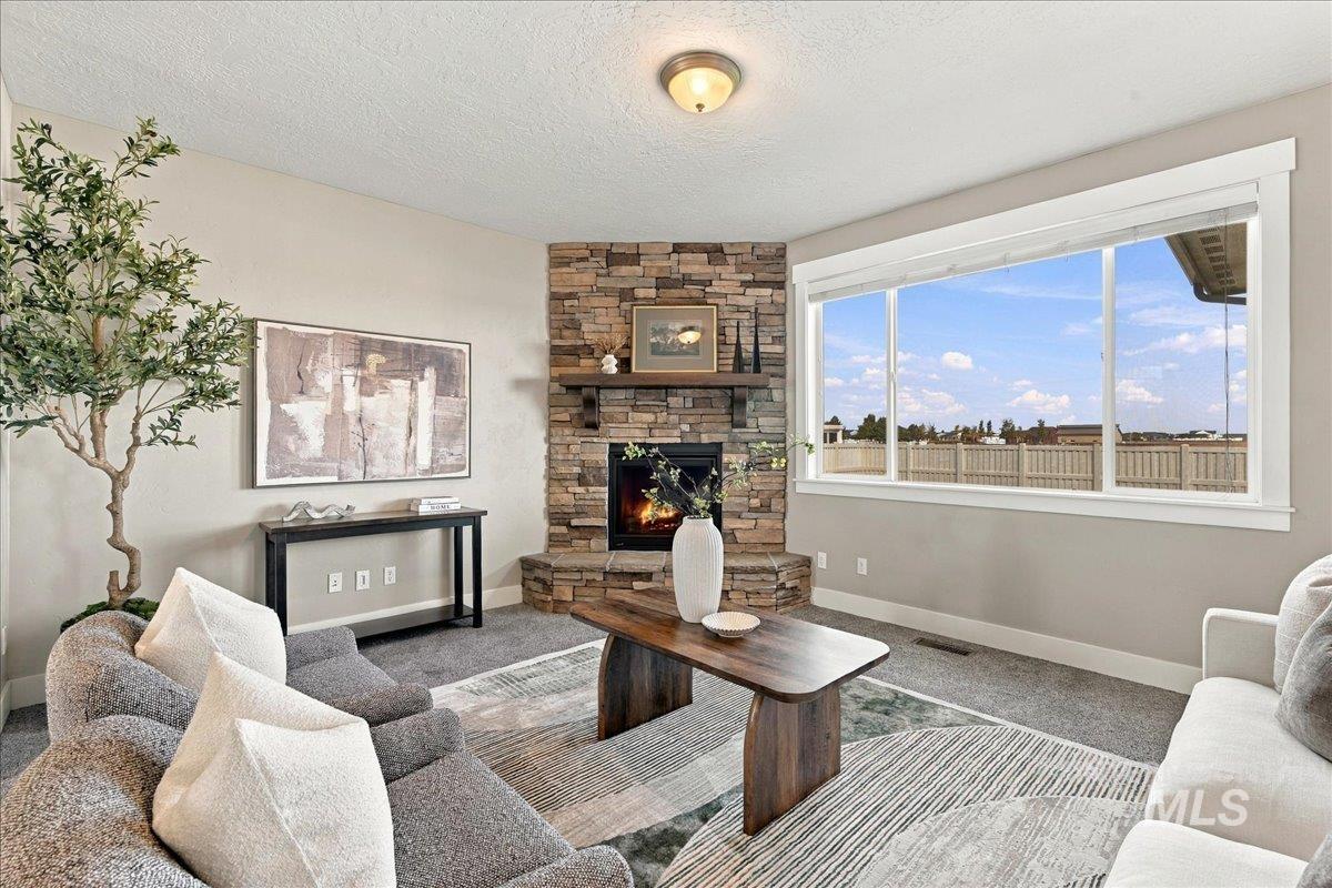1122 W Seldovia Dr, Kuna, Idaho 83634, 5 Bedrooms, 3 Bathrooms, Residential For Sale, Price $634,500, 99001256