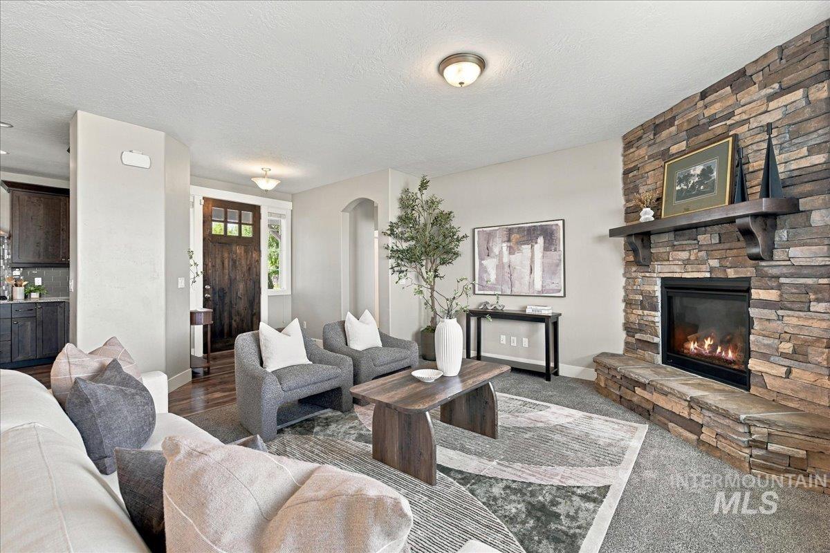 1122 W Seldovia Dr, Kuna, Idaho 83634, 5 Bedrooms, 3 Bathrooms, Residential For Sale, Price $634,500, 99001256