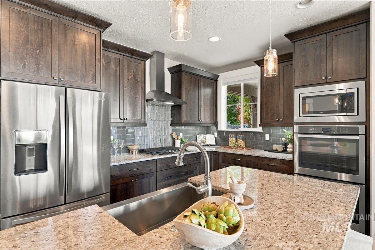 1122 W Seldovia Dr, Kuna, Idaho 83634, 5 Bedrooms, 3 Bathrooms, Residential For Sale, Price $634,500, 99001256