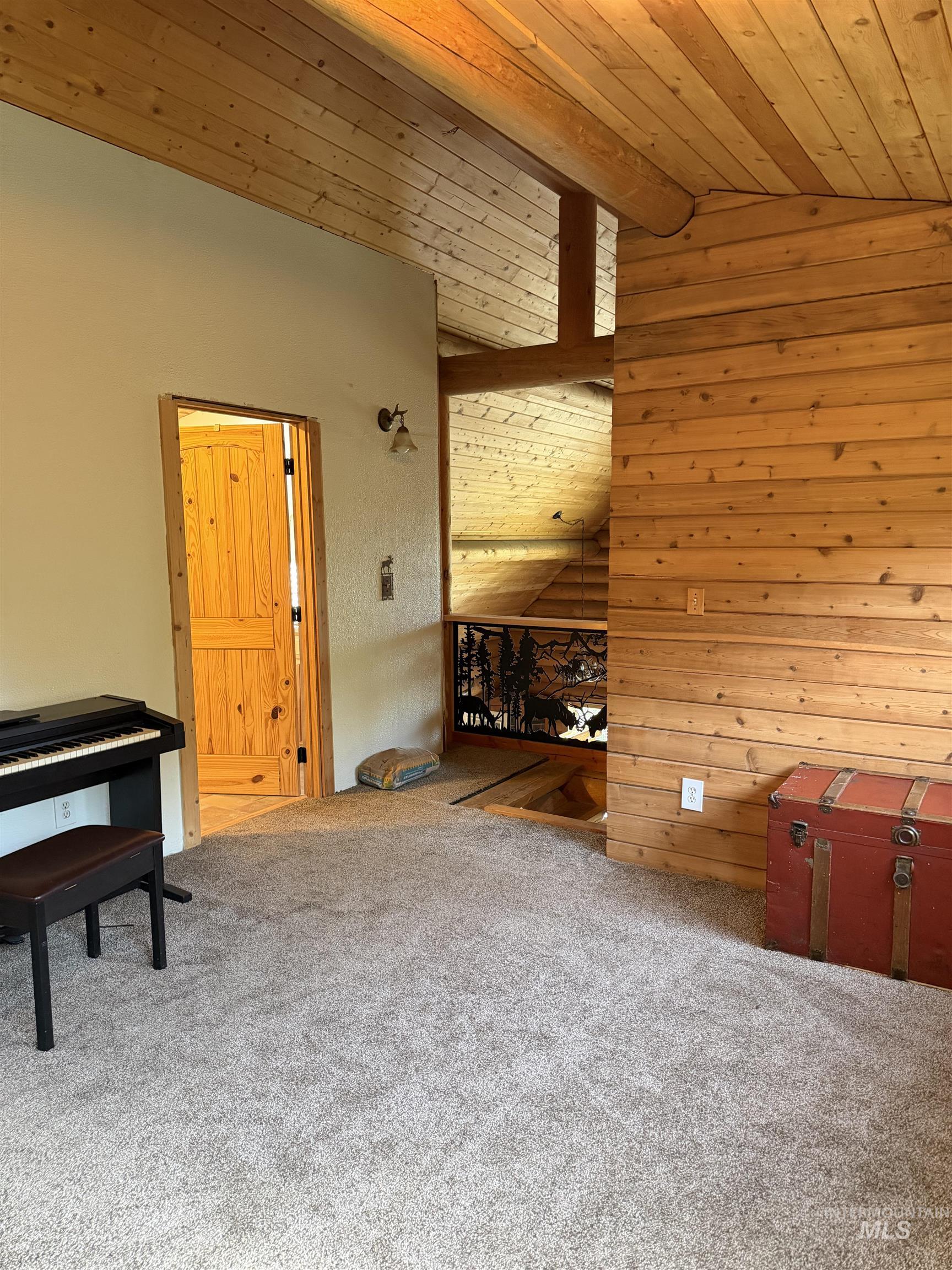 1464 CEDAR RIDGE DR, Orofino, Idaho 83544, 3 Bedrooms, 3 Bathrooms, Residential For Sale, Price $650,000,MLS 99001257
