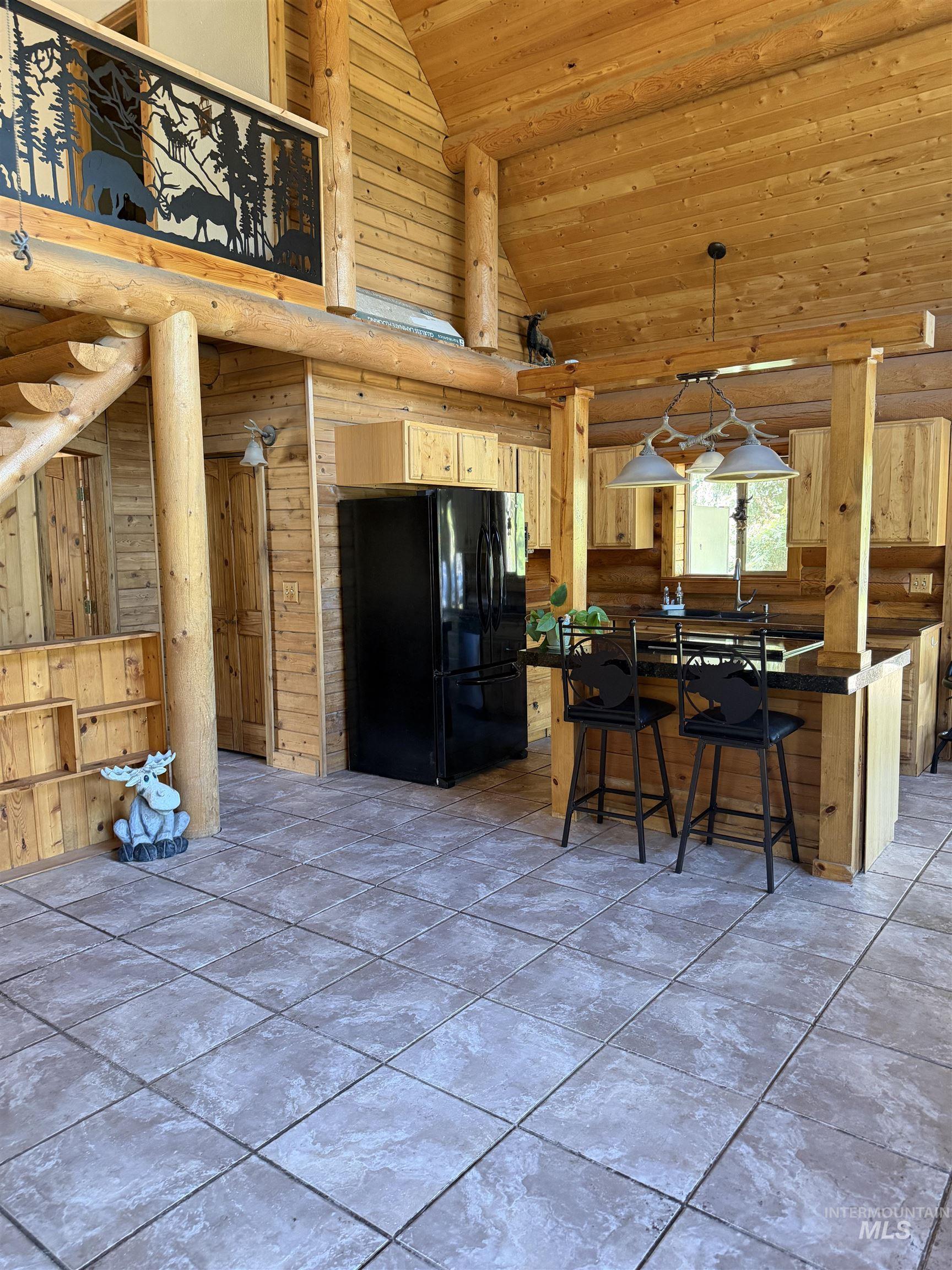 1464 CEDAR RIDGE DR, Orofino, Idaho 83544, 3 Bedrooms, 3 Bathrooms, Residential For Sale, Price $650,000,MLS 99001257