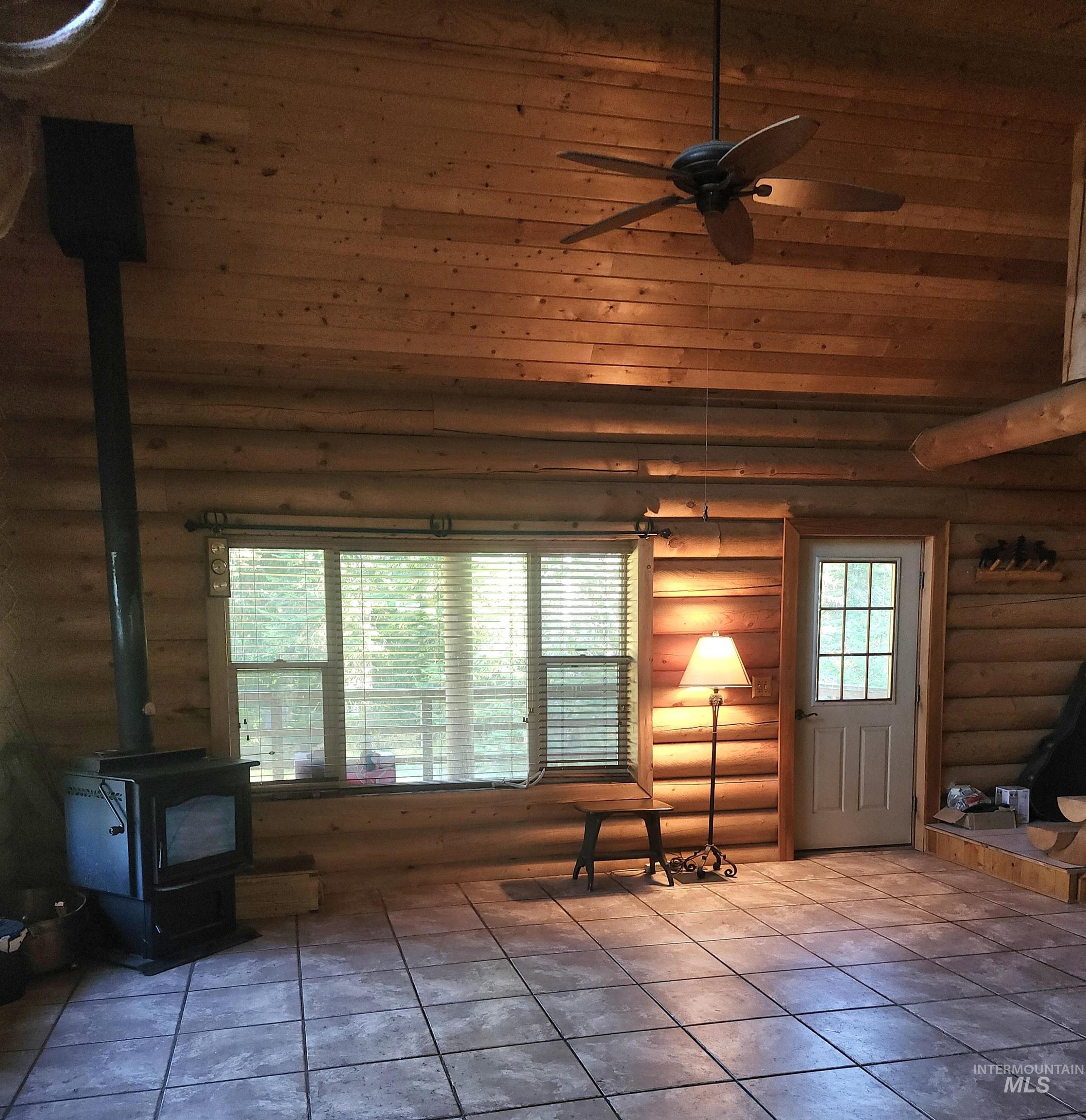 1464 CEDAR RIDGE DR, Orofino, Idaho 83544, 3 Bedrooms, 3 Bathrooms, Residential For Sale, Price $650,000,MLS 99001257