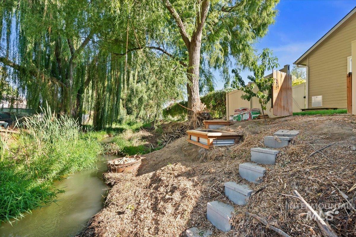 908 Walnut St, Caldwell, Idaho 83605, 3 Bedrooms, 2 Bathrooms, Residential For Sale, Price $419,900,MLS 99001258