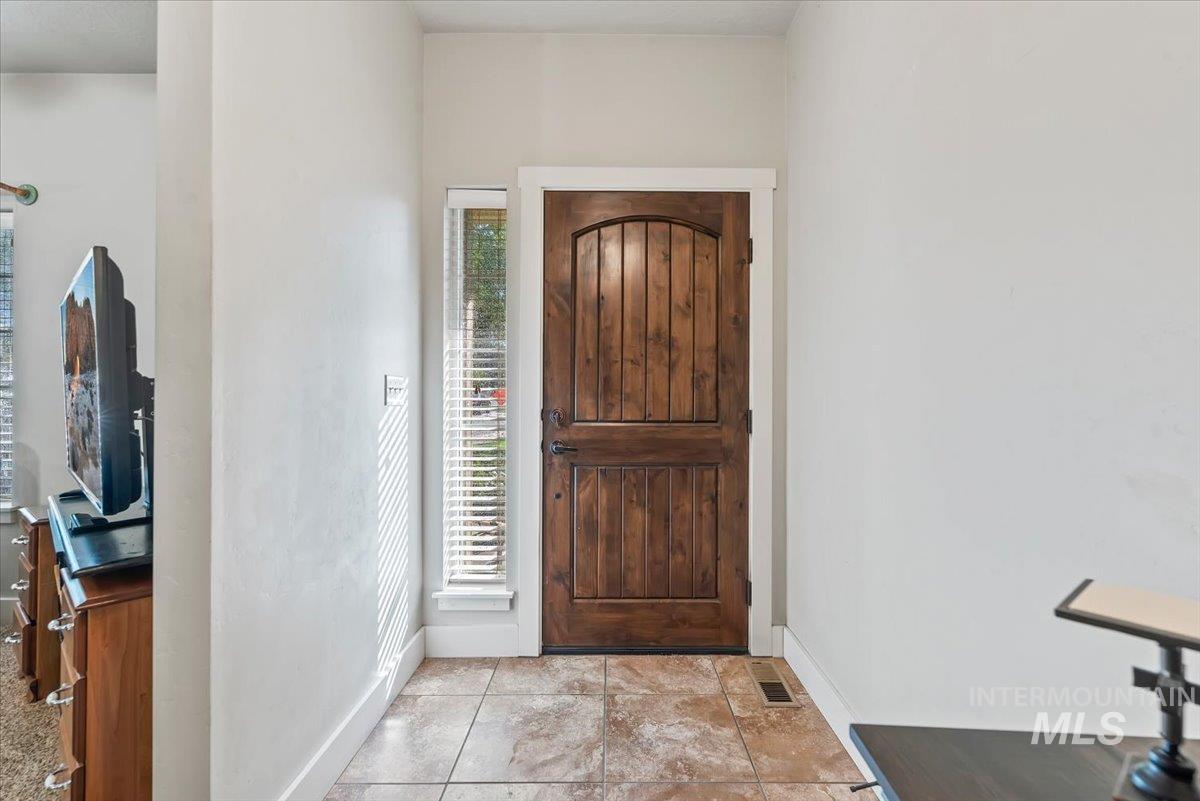908 Walnut St, Caldwell, Idaho 83605, 3 Bedrooms, 2 Bathrooms, Residential For Sale, Price $419,900,MLS 99001258