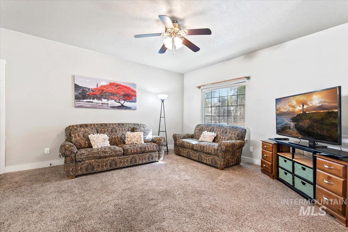 908 Walnut St, Caldwell, Idaho 83605, 3 Bedrooms, 2 Bathrooms, Residential For Sale, Price $419,900,MLS 99001258