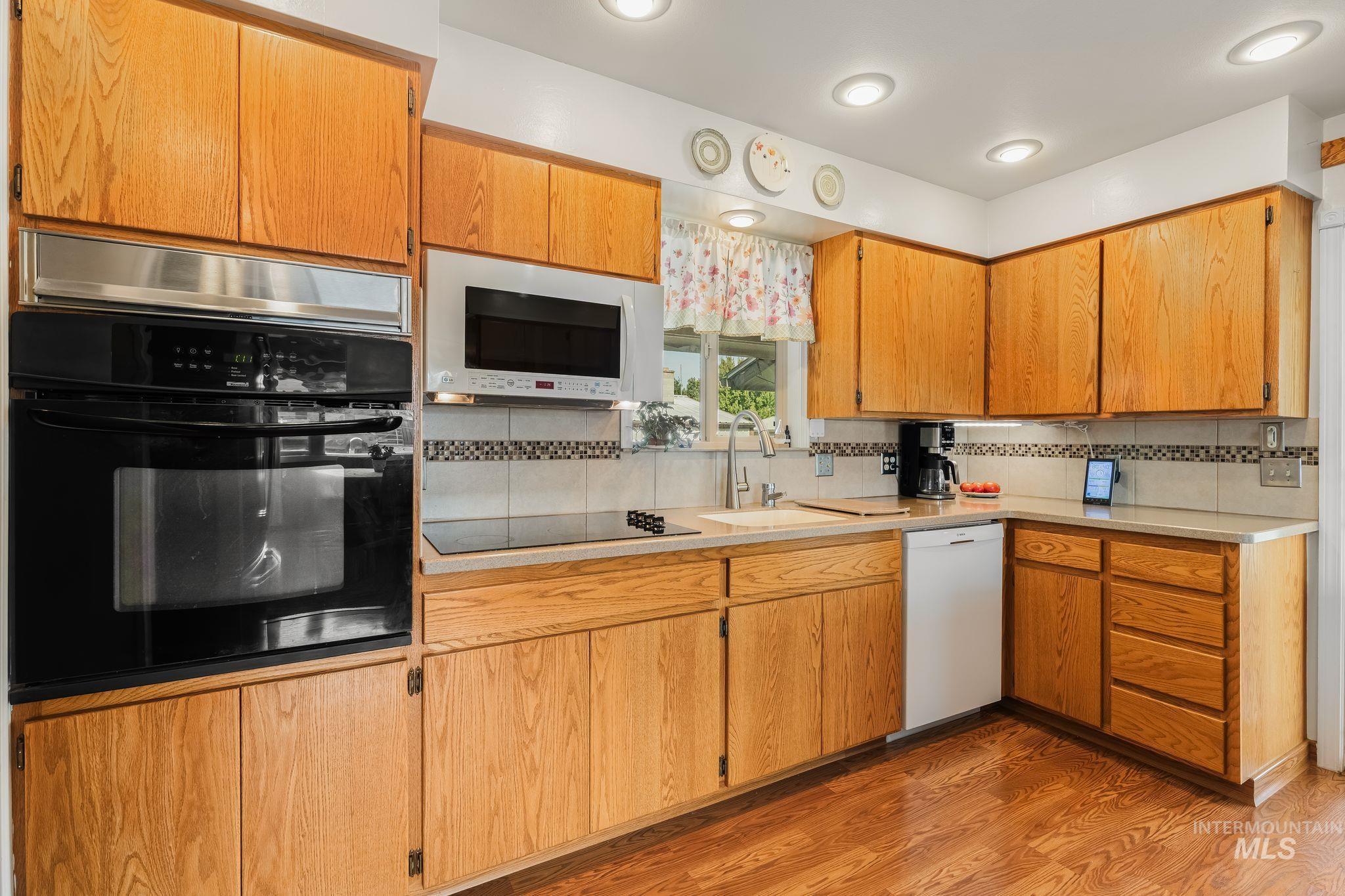 1231 Airway Ave, Lewiston, Idaho 83501, 2 Bedrooms, 2 Bathrooms, Residential For Sale, Price $460,000,MLS 99001260