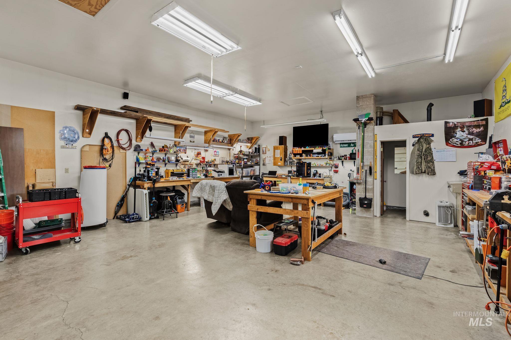 1231 Airway Ave, Lewiston, Idaho 83501, 2 Bedrooms, 2 Bathrooms, Residential For Sale, Price $460,000,MLS 99001260