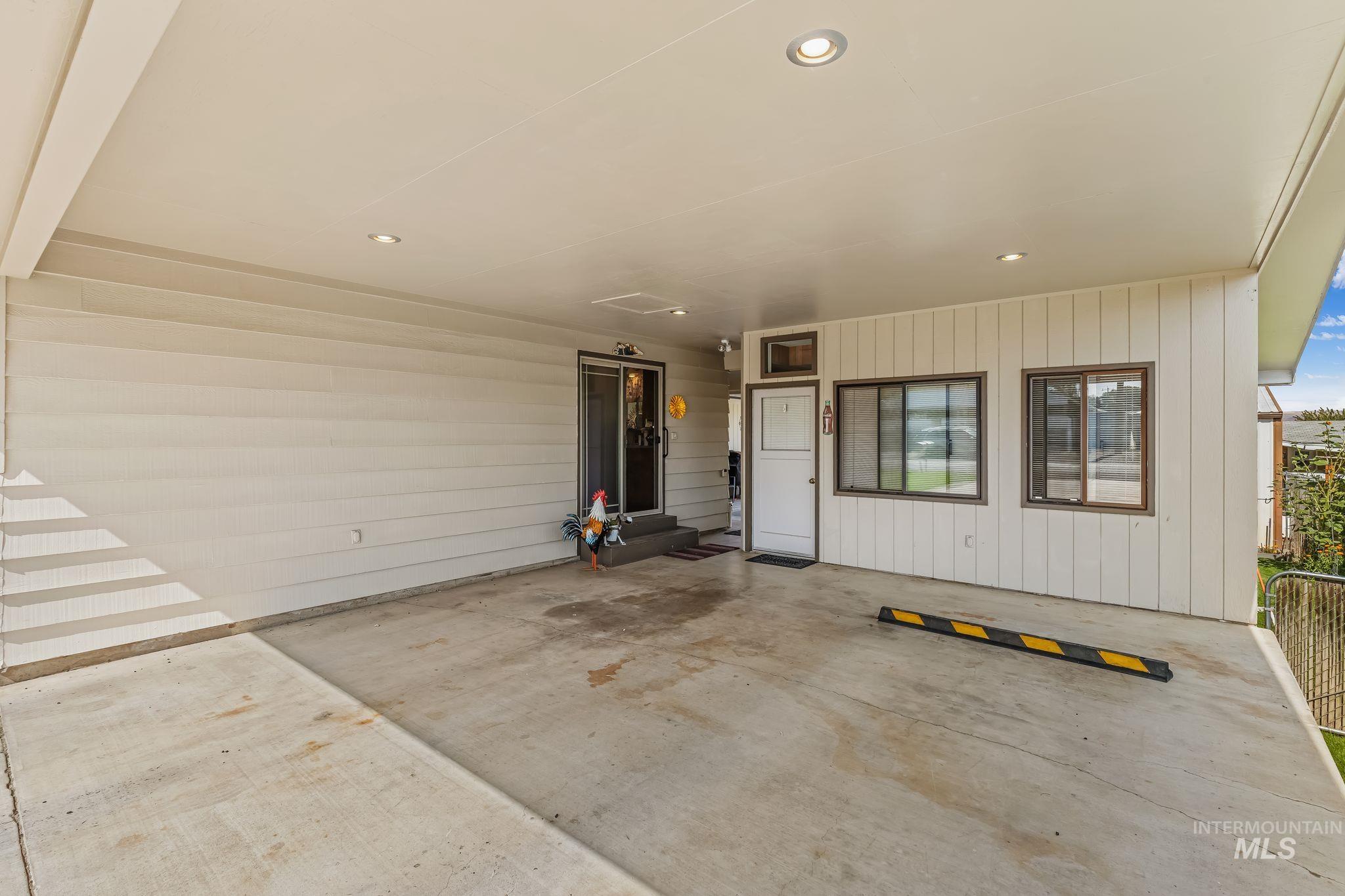 1231 Airway Ave, Lewiston, Idaho 83501, 2 Bedrooms, 2 Bathrooms, Residential For Sale, Price $460,000,MLS 99001260