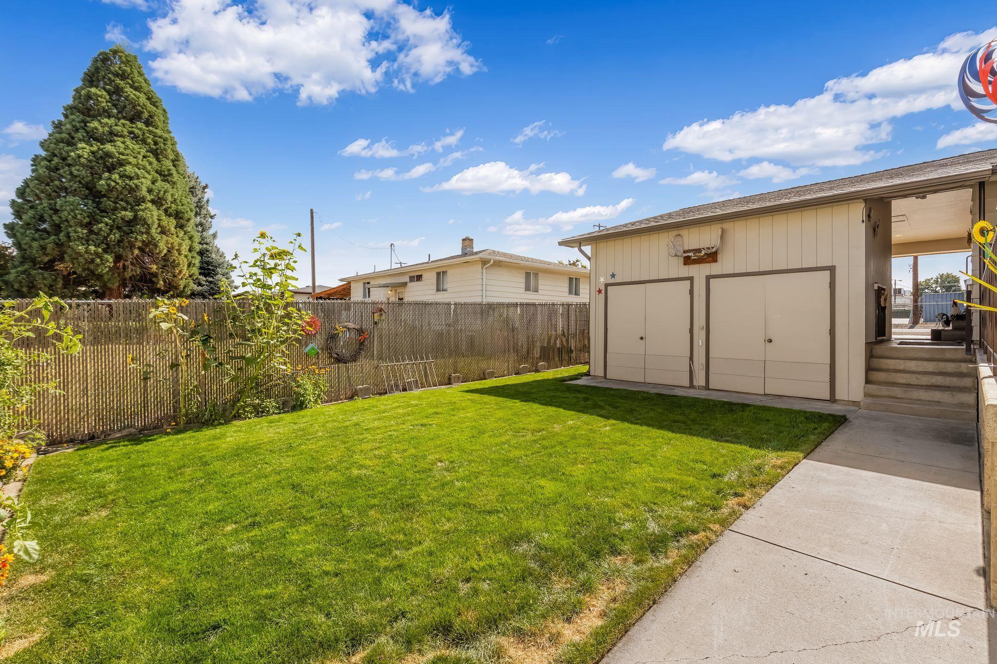 1231 Airway Ave, Lewiston, Idaho 83501, 2 Bedrooms, 2 Bathrooms, Residential For Sale, Price $460,000,MLS 99001260