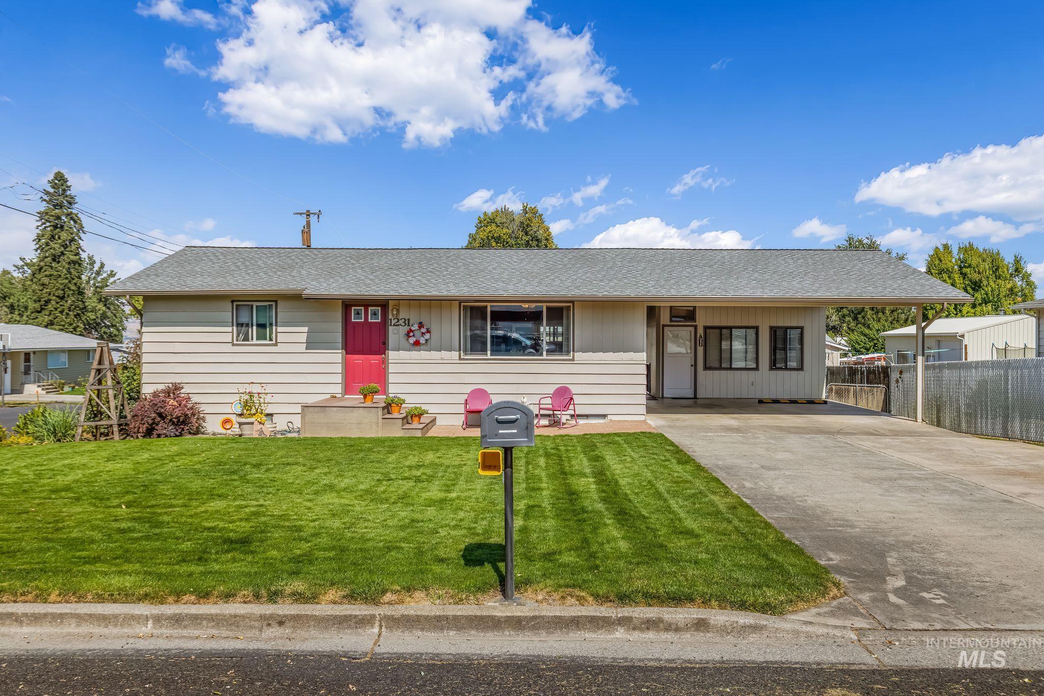 1231 Airway Ave, Lewiston, Idaho 83501, 2 Bedrooms, 2 Bathrooms, Residential For Sale, Price $460,000,MLS 99001260