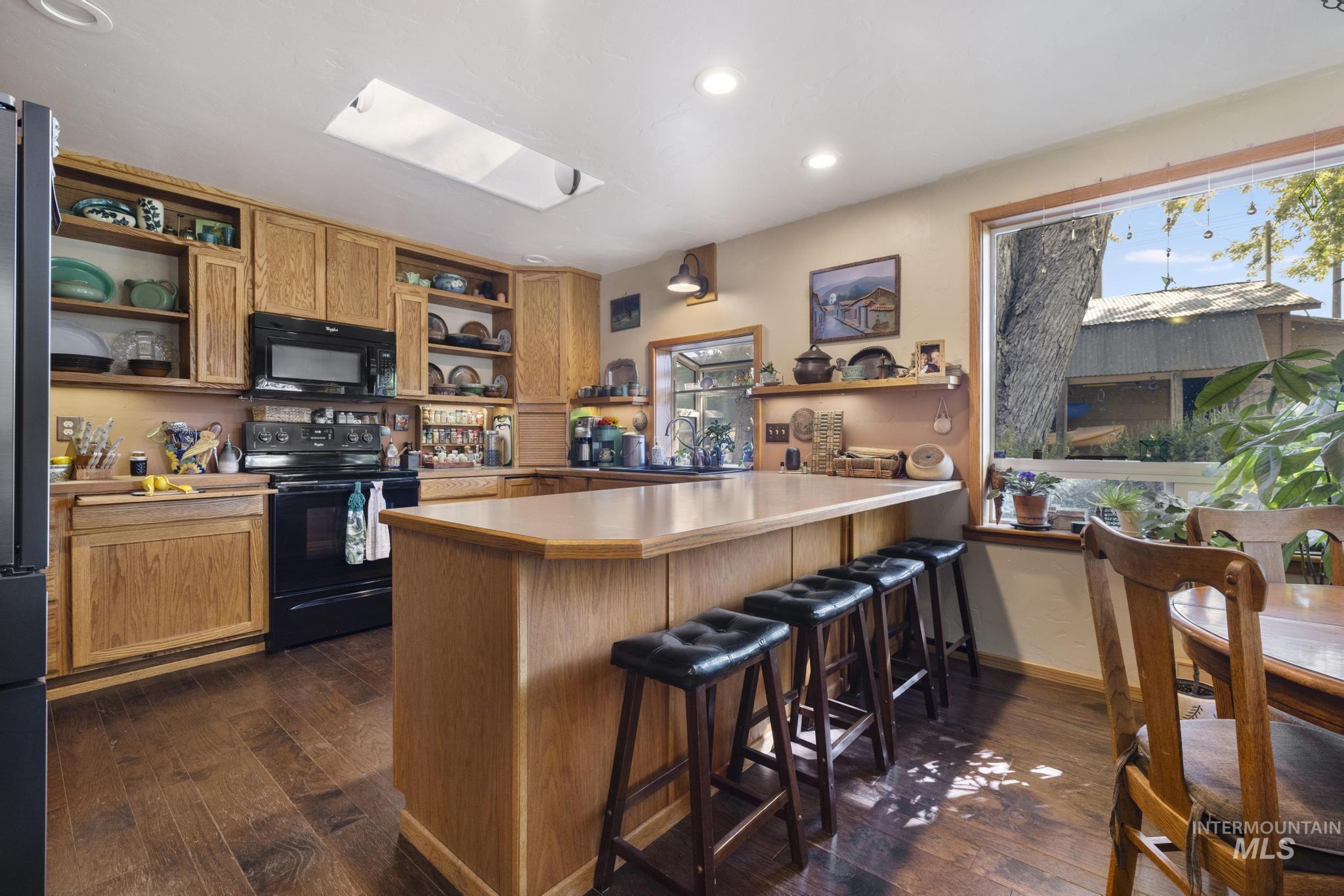2912 S 1050 E, Hagerman, Idaho 83332, 3 Bedrooms, 1.5 Bathrooms, Residential For Sale, Price $445,000,MLS 99001261
