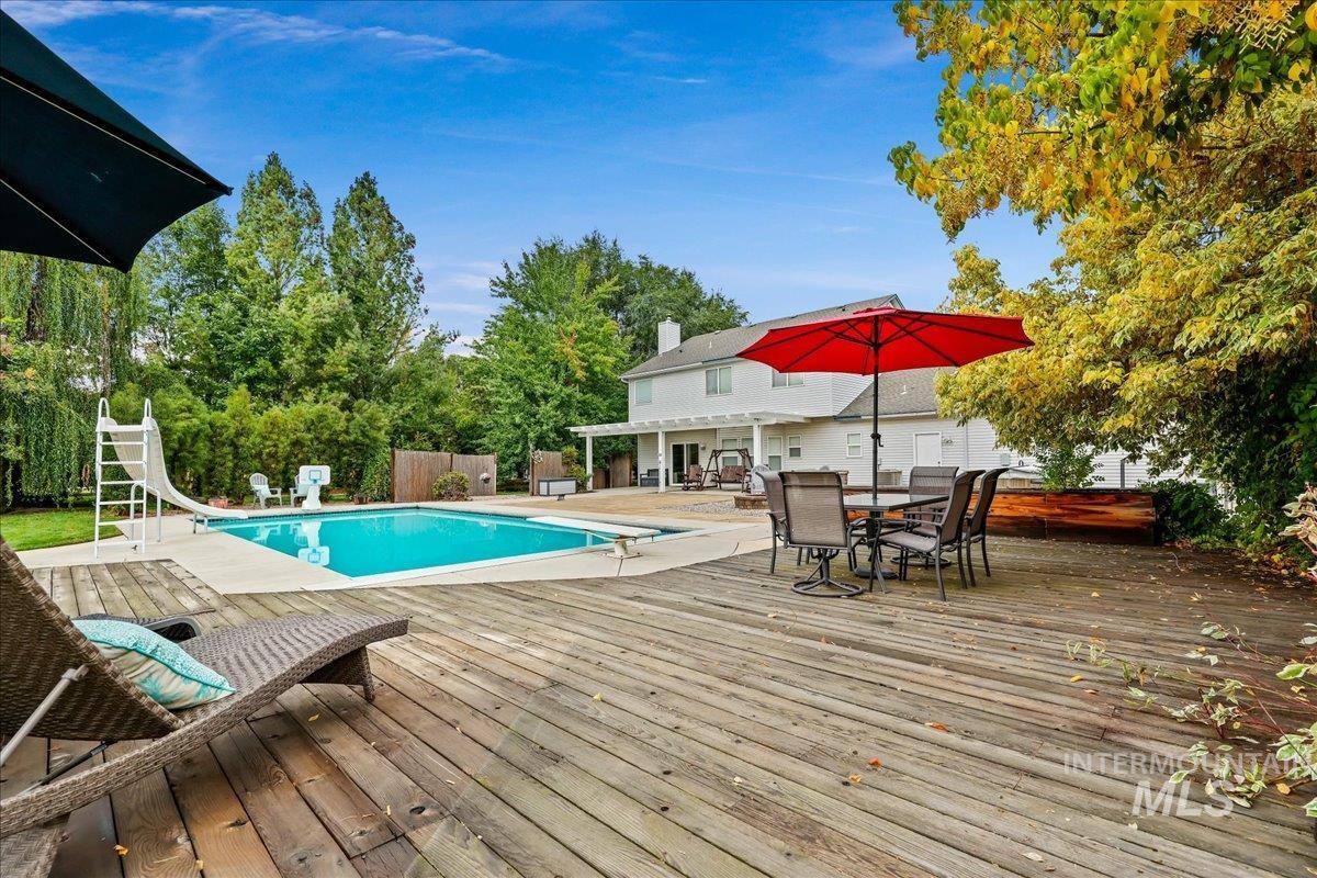 8625 Vic Lane, Middleton, Idaho 83644, 4 Bedrooms, 2.5 Bathrooms, Residential For Sale, Price $1,075,000,MLS 99001262