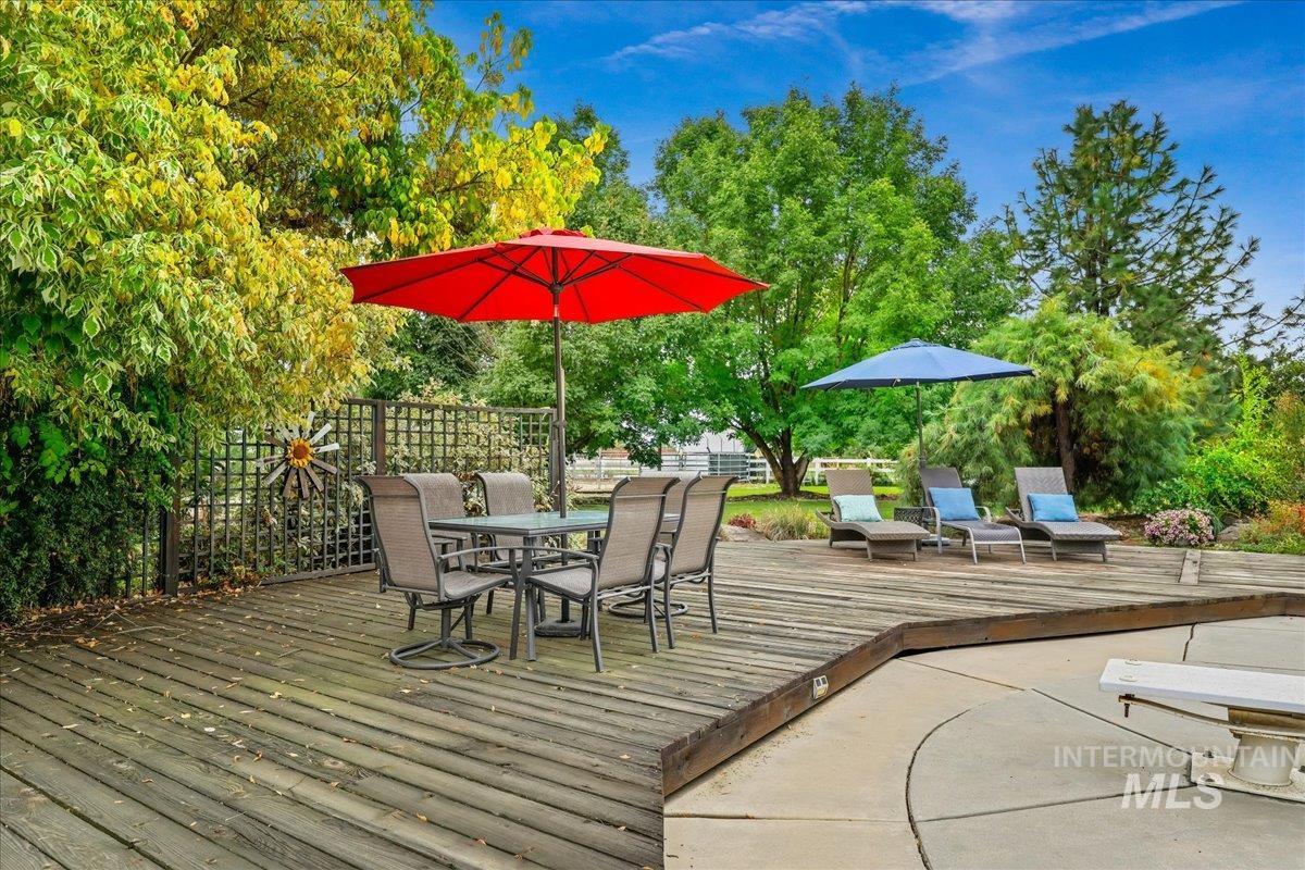 8625 Vic Lane, Middleton, Idaho 83644, 4 Bedrooms, 2.5 Bathrooms, Residential For Sale, Price $1,075,000,MLS 99001262