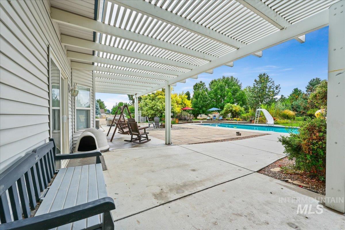 8625 Vic Lane, Middleton, Idaho 83644, 4 Bedrooms, 2.5 Bathrooms, Residential For Sale, Price $1,075,000,MLS 99001262