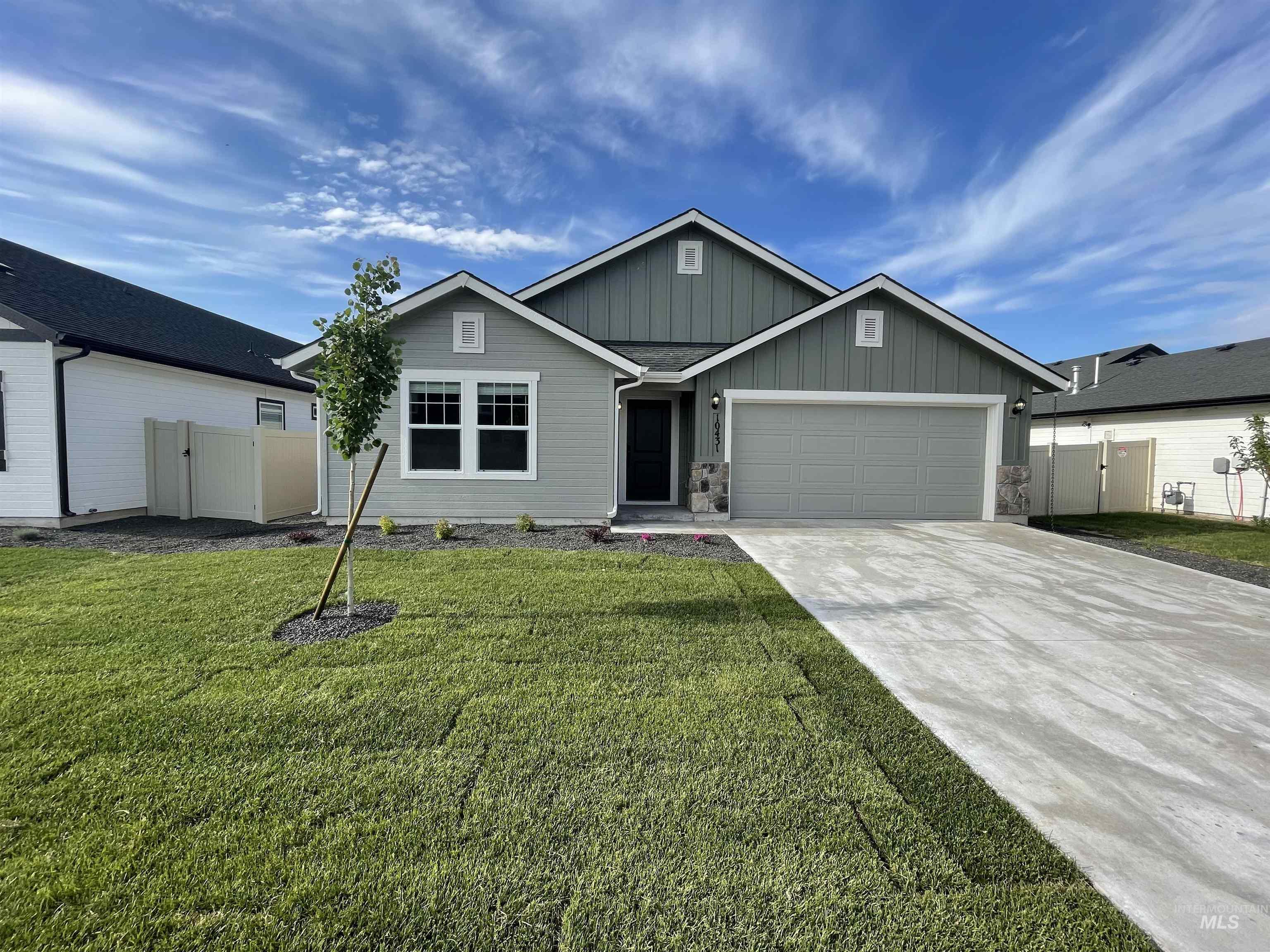 5881 N Static Line Ave, Meridian, Idaho 83646, 3 Bedrooms, 2 Bathrooms, Residential For Sale, Price $489,990,MLS 99001263