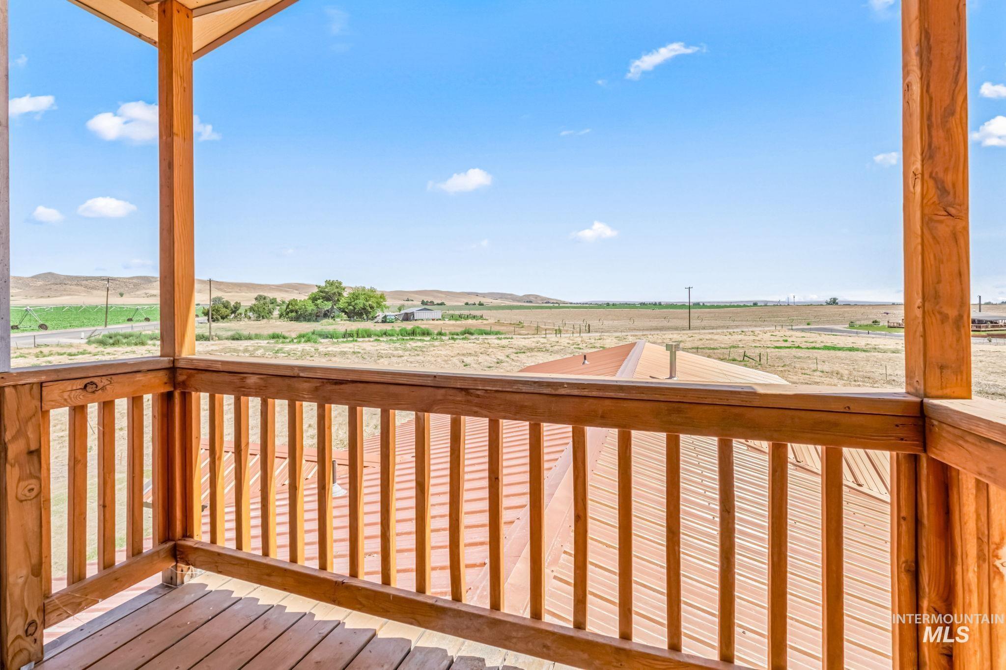 1117 Olds Ferry Rd, Weiser, Idaho 83617, 3 Bedrooms, 3 Bathrooms, Residential For Sale, Price $499,900,MLS 99001264