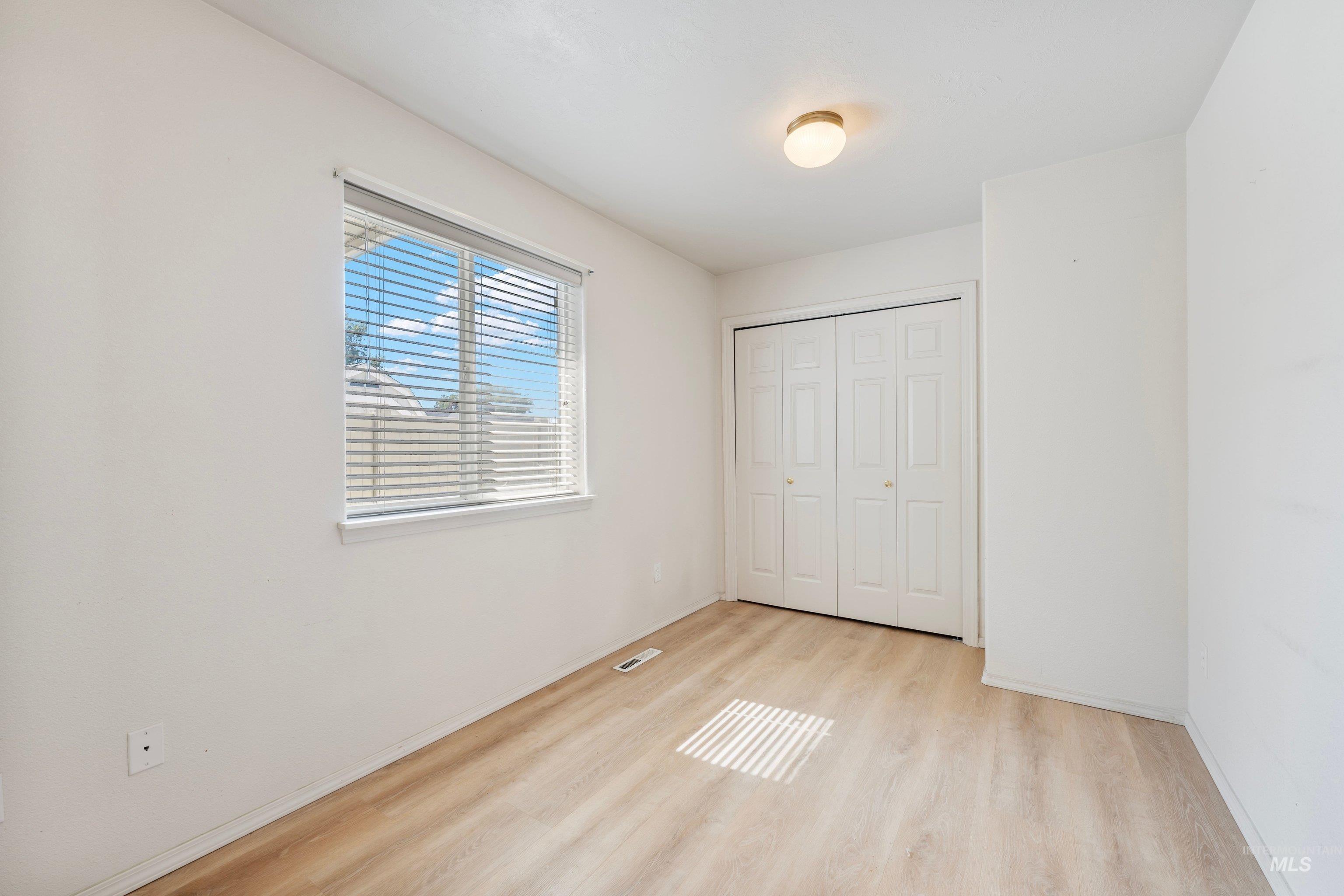 2110 Glenn Way, Caldwell, Idaho 83605, 2 Bedrooms, 2 Bathrooms, Residential For Sale, Price $325,000,MLS 99001265