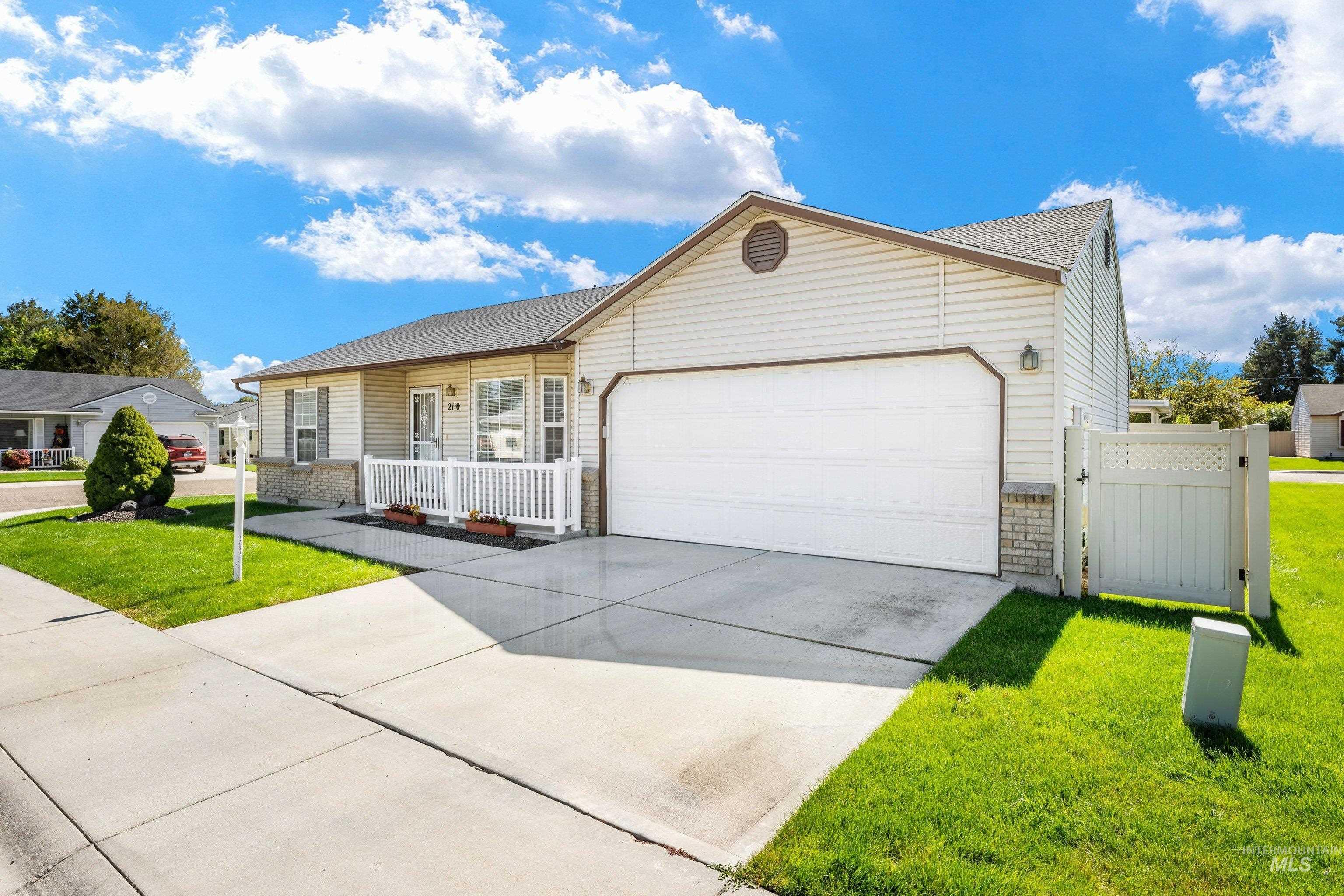 2110 Glenn Way, Caldwell, Idaho 83605, 2 Bedrooms, 2 Bathrooms, Residential For Sale, Price $325,000,MLS 99001265