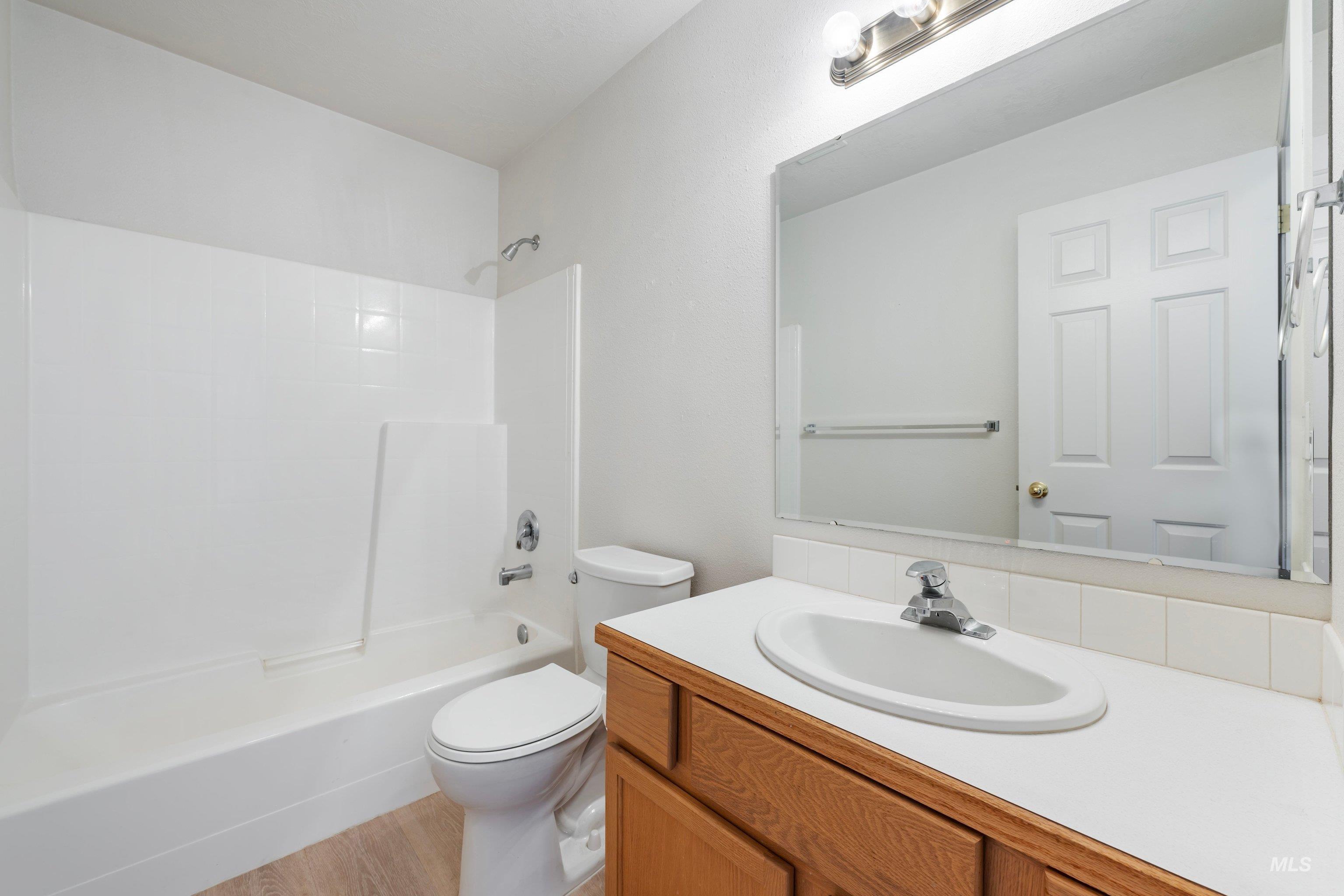 2110 Glenn Way, Caldwell, Idaho 83605, 2 Bedrooms, 2 Bathrooms, Residential For Sale, Price $325,000,MLS 99001265