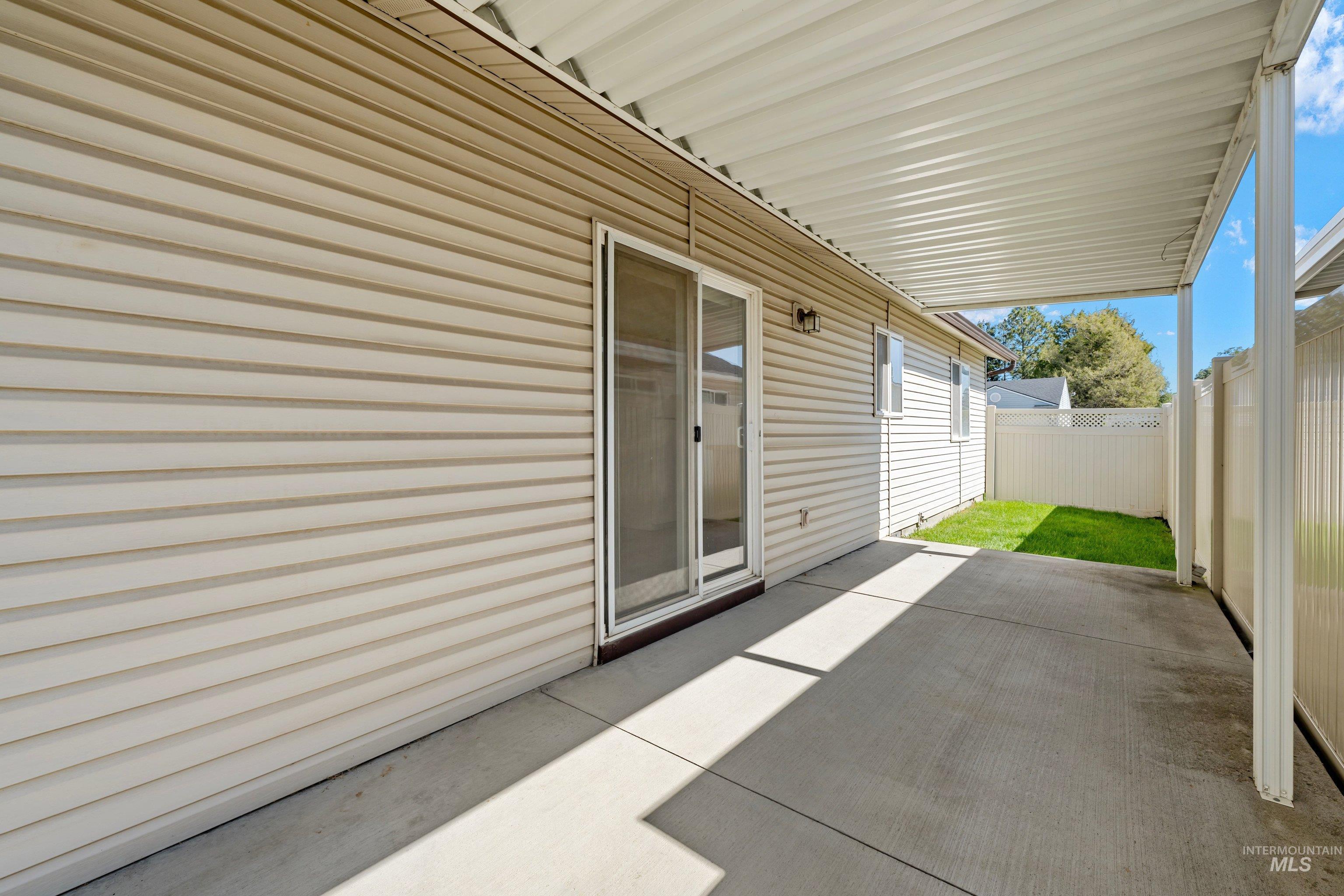 2110 Glenn Way, Caldwell, Idaho 83605, 2 Bedrooms, 2 Bathrooms, Residential For Sale, Price $325,000,MLS 99001265