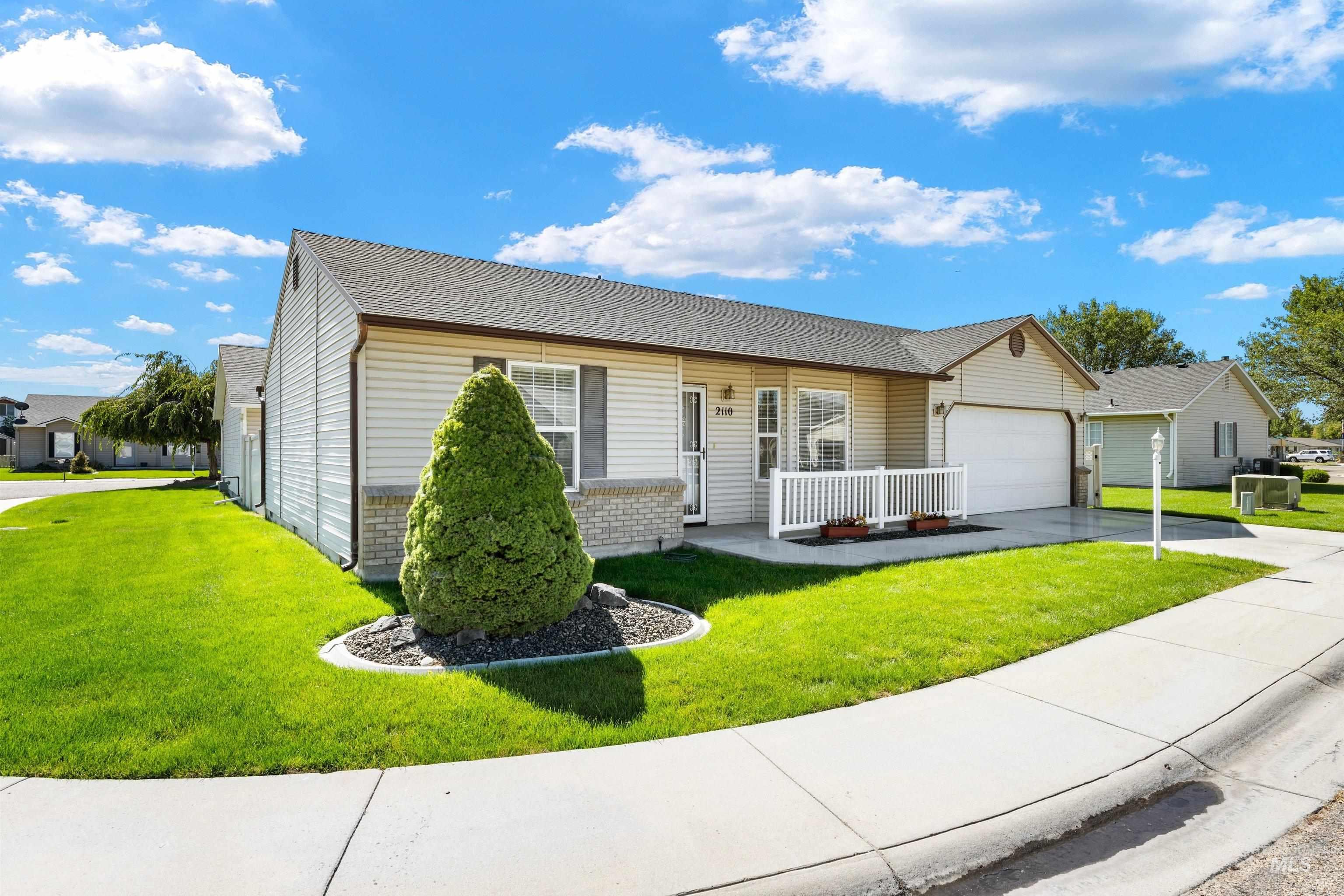 2110 Glenn Way, Caldwell, Idaho 83605, 2 Bedrooms, 2 Bathrooms, Residential For Sale, Price $325,000,MLS 99001265