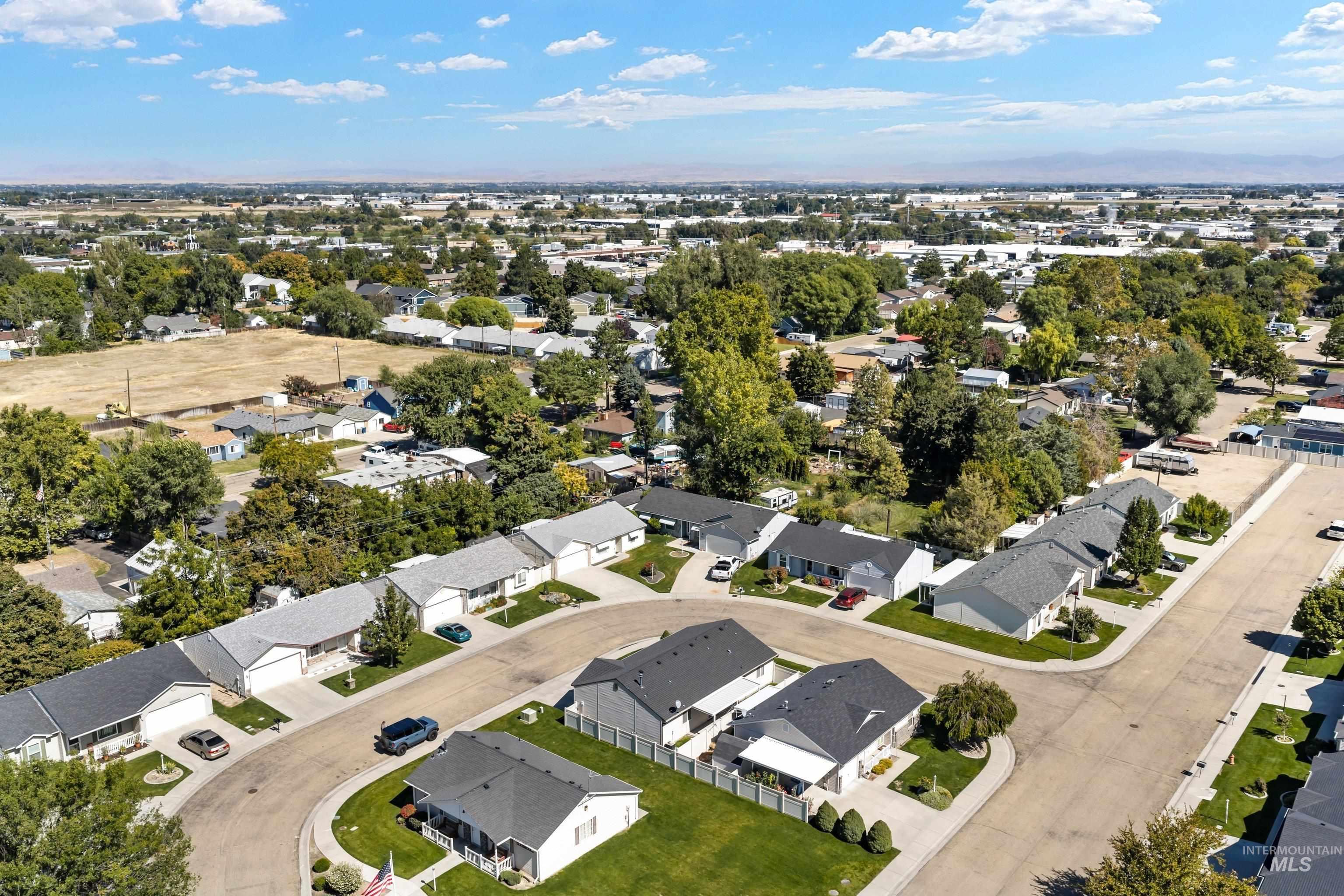 2110 Glenn Way, Caldwell, Idaho 83605, 2 Bedrooms, 2 Bathrooms, Residential For Sale, Price $325,000,MLS 99001265
